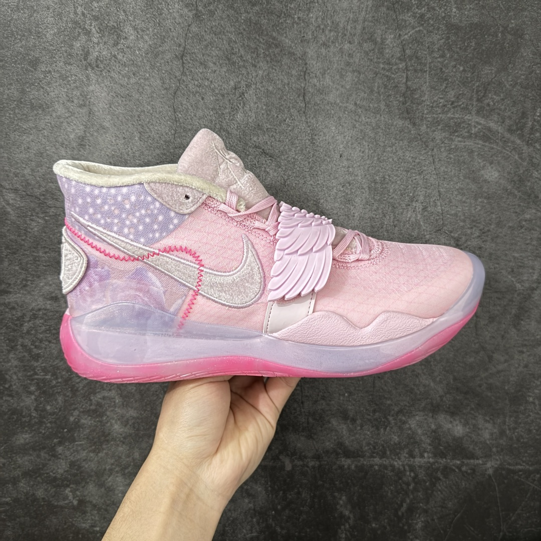 【DG版本】Nike Zoom KD12 Xmas 杜兰特12代 男子篮球鞋 该款采用全掌Zoom气垫 移除了中底布让这款鞋的力量反馈更为直接有力 鞋面采用多层轻质网面材料打造 鞋身变得轻盈又不失包裹性 货号：CT2744-900 尺码：40 40.5 41 42 42.5 43 44 45-选品中心