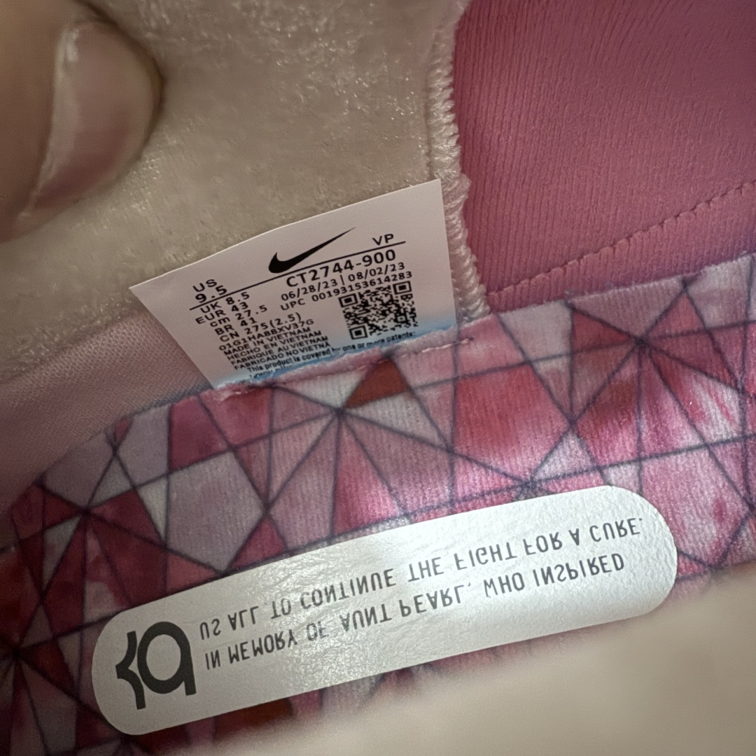 图片[8]-【DG版本】Nike Zoom KD12 Xmas 杜兰特12代 男子篮球鞋 该款采用全掌Zoom气垫 移除了中底布让这款鞋的力量反馈更为直接有力 鞋面采用多层轻质网面材料打造 鞋身变得轻盈又不失包裹性 货号：CT2744-900 尺码：40 40.5 41 42 42.5 43 44 45-选品中心