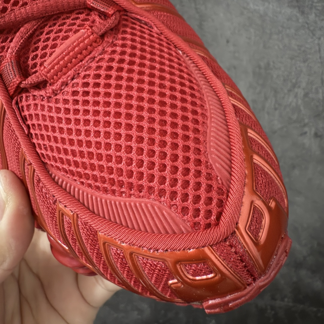 图片[5]-【Max纯原版】原版开发 Nike Shox TL系列 大红色 IB1087-600 NK Shox TL系列 复古舒适百搭防滑耐磨低邦柱形气垫休闲跑步鞋 鞋面采用了轻质化的材料打造，搭载鞋带系带系统以及鞋舌部分的特殊控制模块，科技感十足；采用透气纺织品和网眼鞋面与标志性的Nike Shox技术，同时提供更轻盈的感觉和大胆的外观；鞋身大面积采用织物与皮革材质拼接设计，搭配Dri-FITz透气网面，透气性拉满不闷脚。中底前掌搭载Air Max科技，后掌配置Shoxy缓震气柱，前掌气垫提供灵敏回弹，中底的气柱设计也很加分，外观上科技感十足；设计彰显个性，复古造型适配多种穿搭风格。 尺码：39 40 40.5 41 42 42.5 43 44 44.5 45 45.5 46 46.5 47.5-选品中心