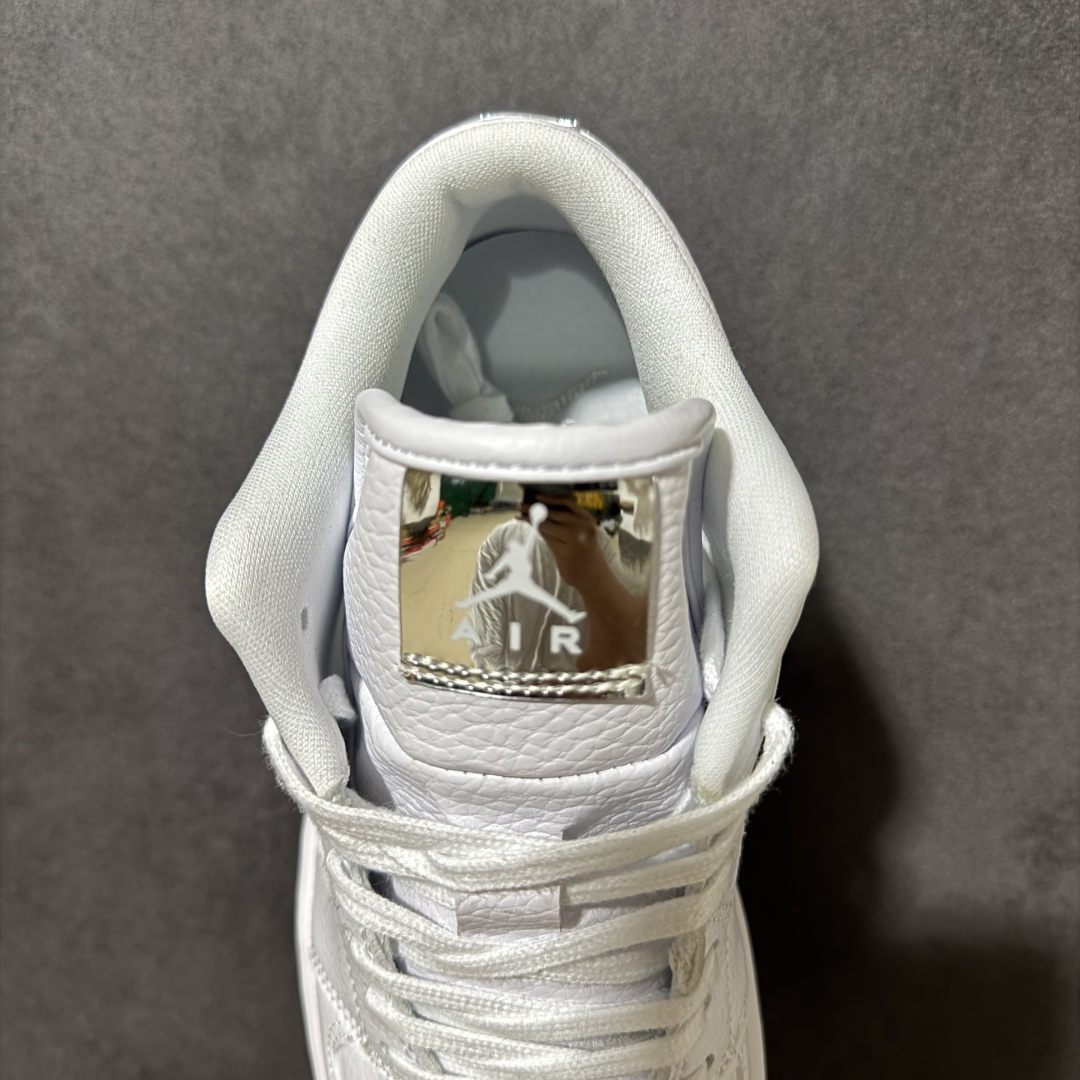 图片[6]-【H11纯原】Nike Air Jordan 1 Low SE AJ1 乔一 舒适贴合 防滑耐磨 低帮 复古篮球鞋 货号：IQ9381-100 尺码：35.5 36 36.5 37.5 38 38.5 39 40 40.5 41 42 42.5 43 44 45 46 47.5 #H11顶级纯原 纯原外贸平台特供订单 #全套原纸板楦头开发 #原厂特供材料配套加持 #确保原汁原味 完美呈现版型 #原档数据独家私模大底 #男女鞋同步官方开发至48.5 #原装进口轻量化鞋垫 #进口港宝加持 后跟自然饱满 还原公司包裹性 #鞋面采用原装数据贴合技术 #全方位贴合包裹脚型 #鞋跟部鞋底牵引设计 #提供强大的抓地性能 #更适应不同实战场地路面-选品中心