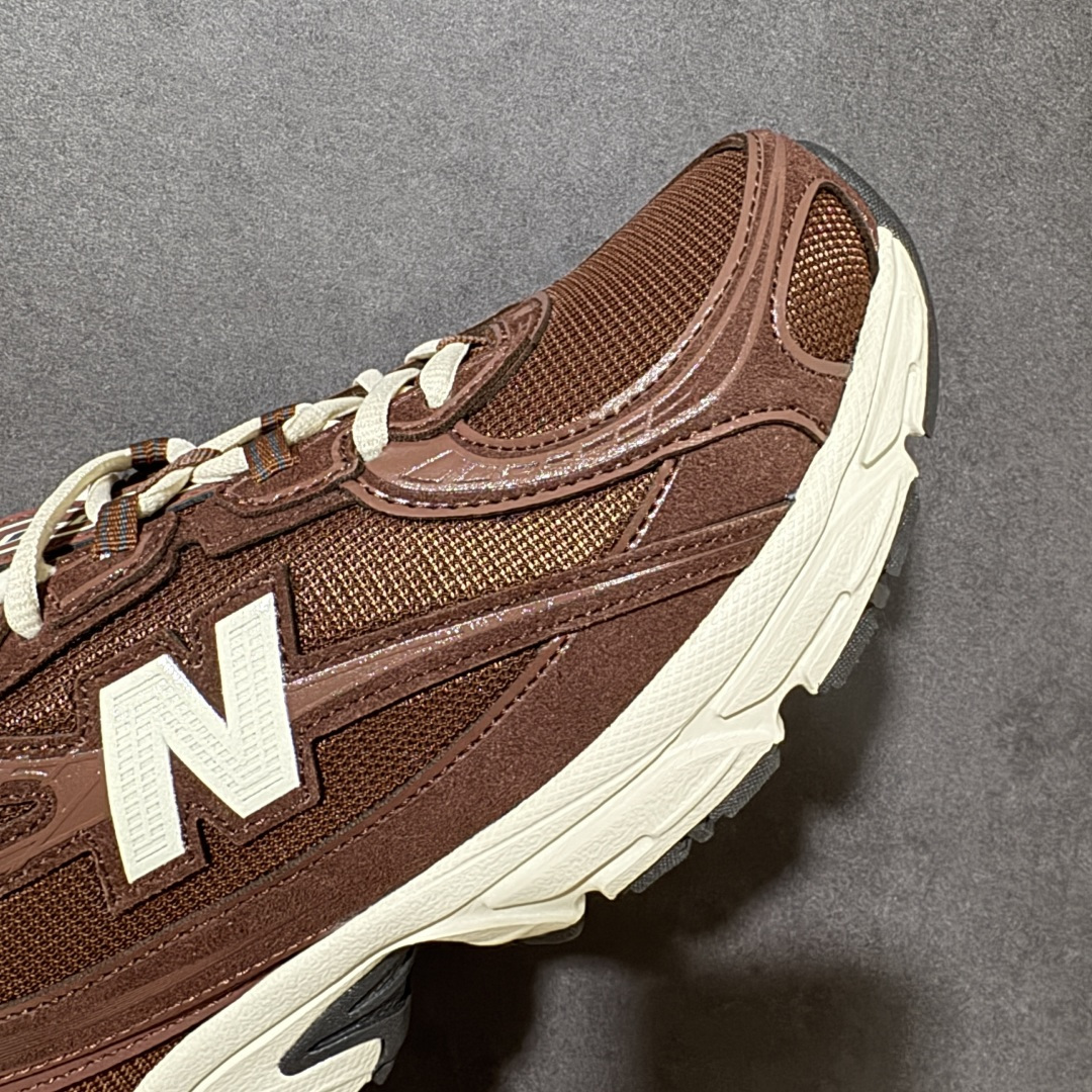 图片[7]-【公司级】New Balance MR740 NB新百伦系列复古老爹风休闲运动慢跑鞋。采用轻质牛剖革拼接透气网眼衬垫织物鞋面材质 T-Beam大底提供足步弓支撑 保持步态稳定，后跟搭载外露缓震胶，鞋身整体以各种深浅不一的灰色覆盖 鞋头以淡蓝色调装饰，网眼衬垫通过不规律的色块实现做旧的美感 泛黄的鞋底更是进一步增添了复古气息。 类型：男女鞋 货号：U740TL2 尺码：36-45-选品中心