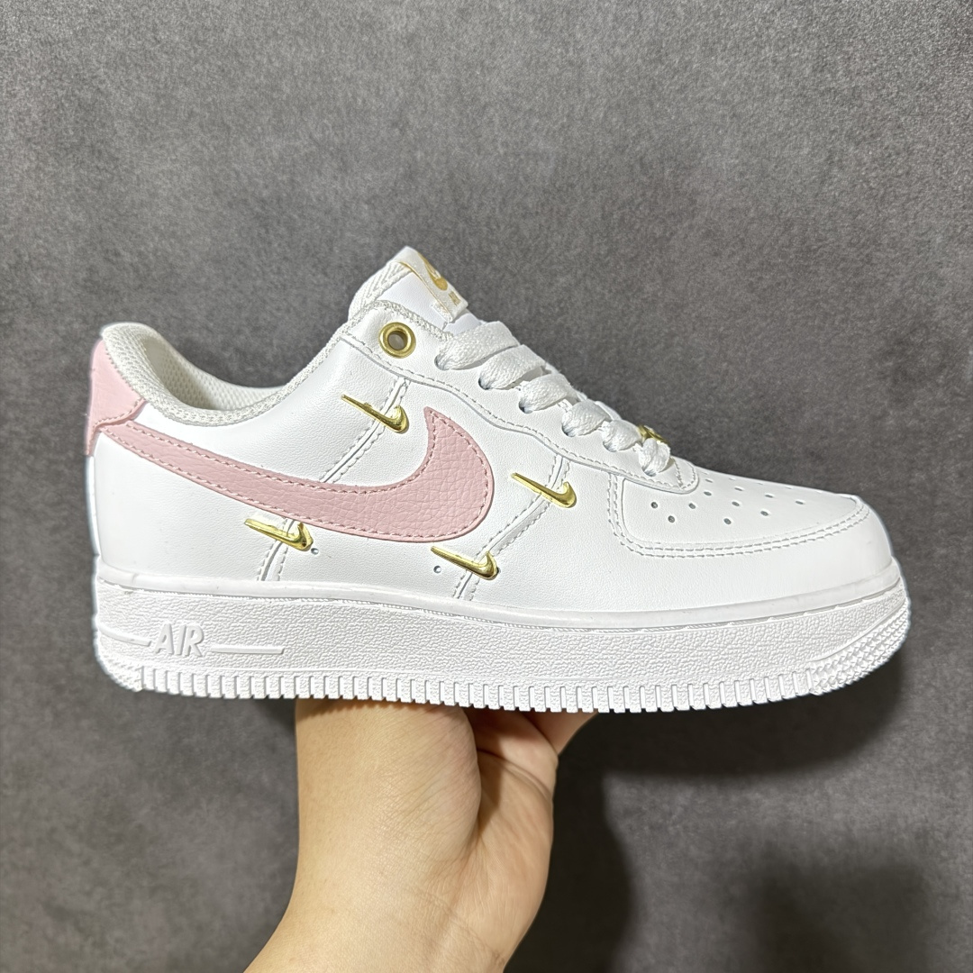 【定制版】二次元主题 Nike Air Force 1 Low’07 四勾粉色 空军一号低帮休闲板鞋 定制皮料 定制鞋盒 原楦原纸板 纯正空军版型 内置全掌气垫 货号：ZH0316-112 尺码：36 36.5 37.5 38 38.5 39 40 40.5 41 42 42.5 43 44 44.5 45-选品中心