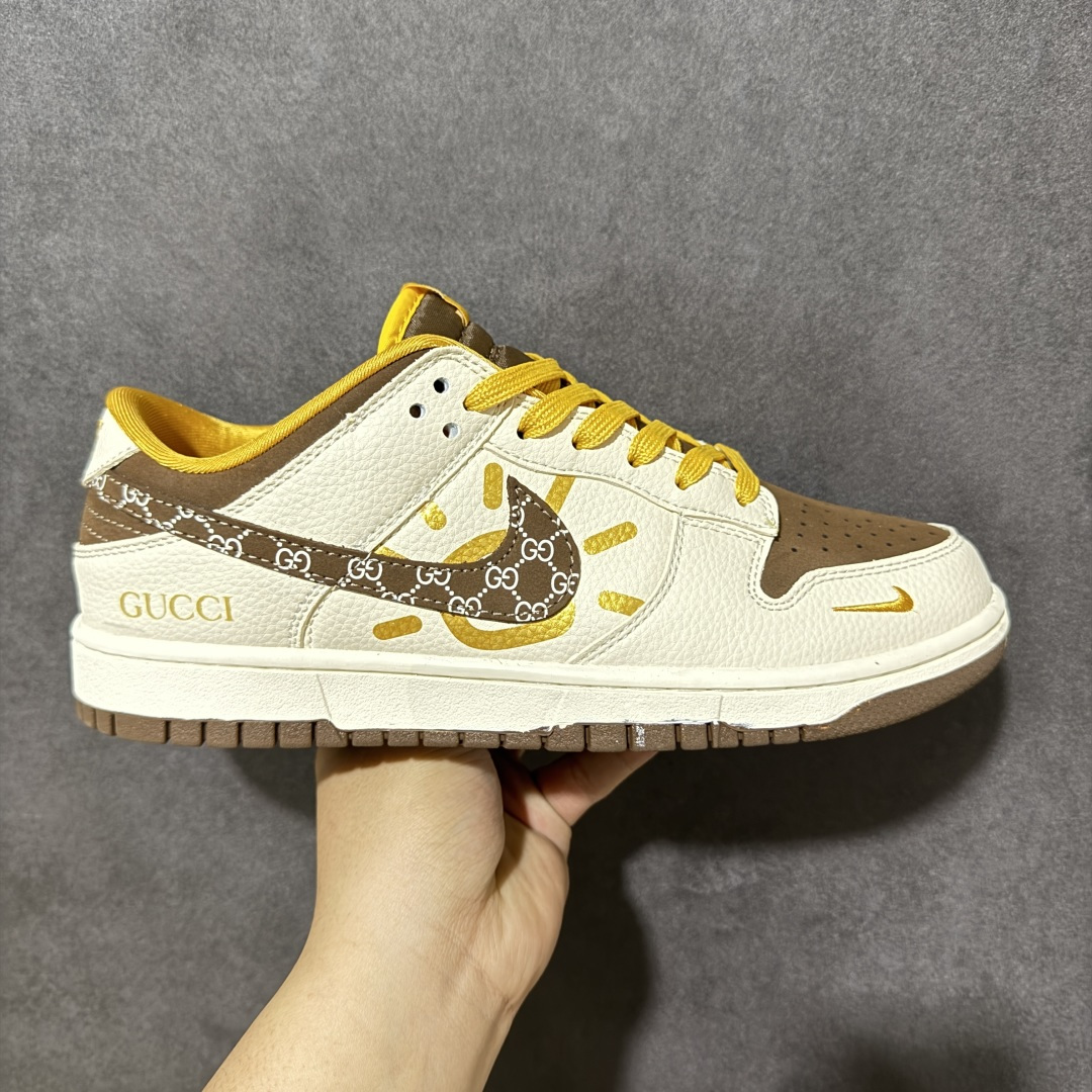 【定制版】Nike SB Dunk Low“ 周年高端定制 低帮休闲板鞋 定制鞋盒 大厂纯原品质出货 超高清洁度 皮料切割干净无任何毛边 细节完美 货号：SD8888-009 尺码：36 36.5 37.5 38 38.5 39 40 40.5 41 42 42.5 43 44 44.5 45-选品中心