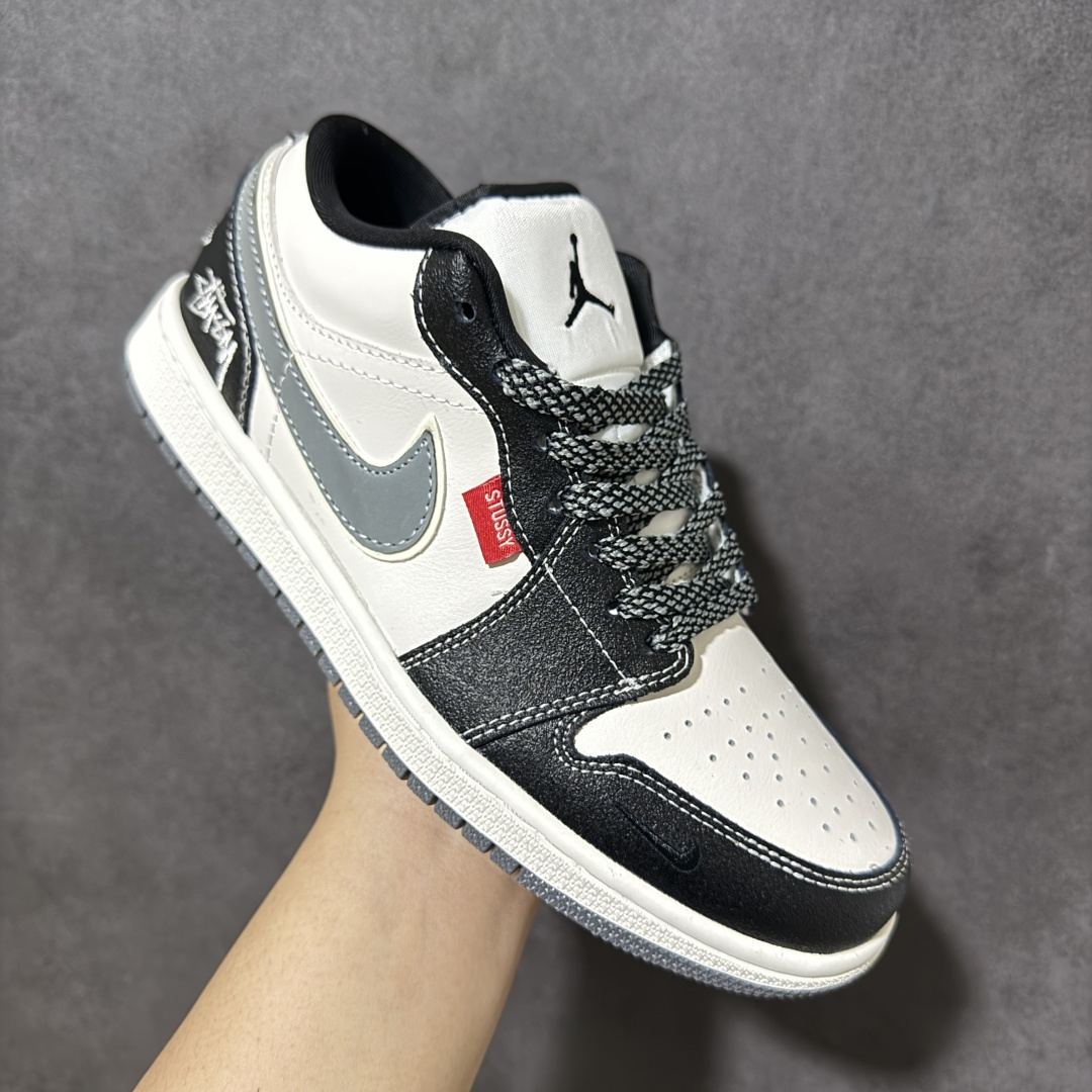 图片[3]-【定制版】Nike SB Dunk Low“ 周年高端定制 STUSSY 联名 低帮休闲板鞋 定制鞋盒 大厂纯原品质出货 超高清洁度 皮料切割干净无任何毛边 细节完美 货号：QL1988-008 尺码：36 36.5 37.5 38 38.5 39 40 40.5 41 42 42.5 43 44 44.5 45-选品中心