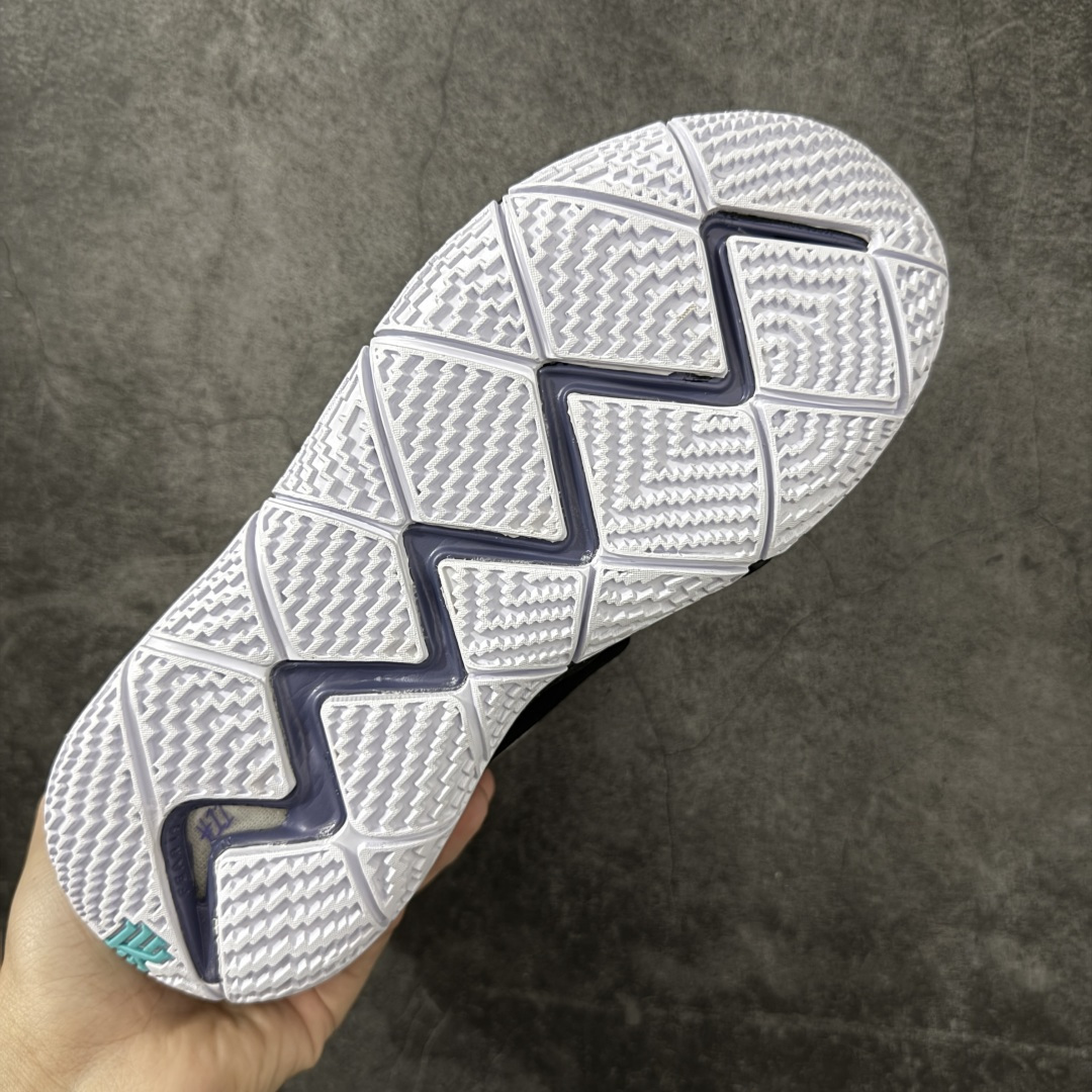 图片[9]-【DG版本】Nike Kyrie 4 EP 凯里・欧文4代系列篮球鞋， \’Ankle Taker\’ 黑白奥利奥 943807-002 高品质 支持轻实战 好版型 做工到位 经典老鞋 尺码：40 40.5 41 42 42.5 43 44 44.5 45 46-选品中心