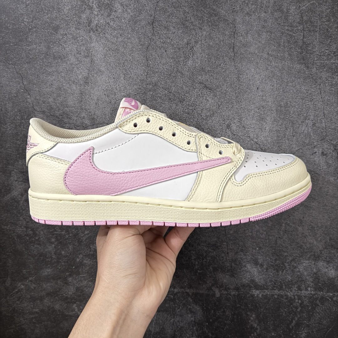 【DG纯原版】Travis Scott x Air Jordan AJ1 Low OG SP TS联名倒钩低帮 白粉 IQ7604-100 莞产大厂出品 品质非常顶 纯原第一梯队版本 产品品控稳定性领先行业 各方面均可对飙市面通货版 SZ原厂全套原楦原纸板冲刀磨具开发 原厂皮料加持 原厂港宝加持定型后跟R度完美 同源原厂电绣 鬼脸飞翼针数密度立体效果一致 百分百一致原鞋 原厂拉帮工艺 针距密度一致 后跟弧度收口自然不对折 极致一眼正品既视感 进口玻璃冲刀皮料裁剪零毛边 全鞋电脑针车工艺 品控清洁度最高QC检验标准 免检产品 原厂订购鞋盒、鞋标、防尘纸、鞋撑、鞋带 追求极致的原厂味道 尺码：36-49.5-选品中心