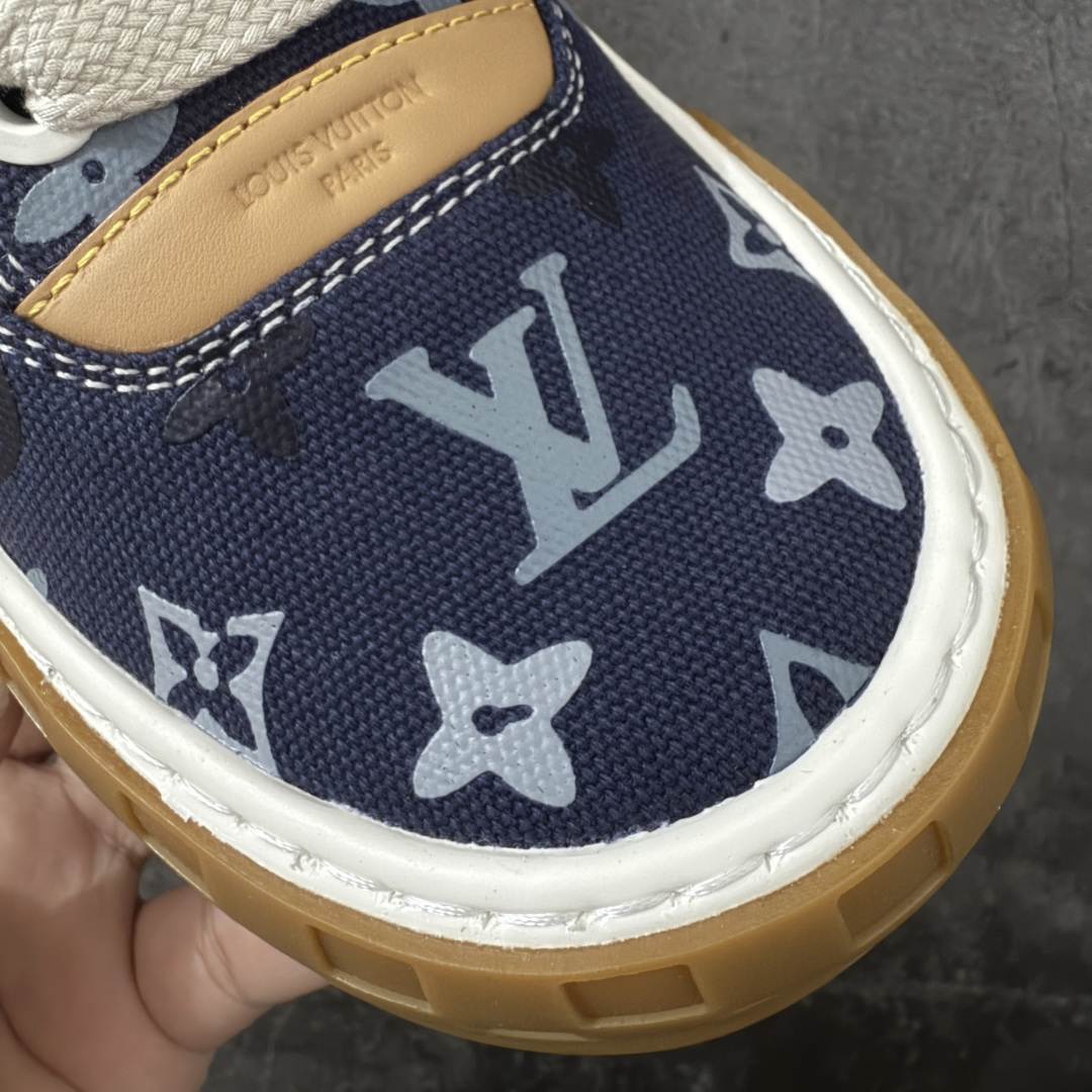 图片[5]-【专柜版/海淘代购】 LV 路易威登LOUIS VUITTON Tilted Low Sneakers 倾斜系列低帮复古休闲运动文化百搭板鞋 2026早春款板鞋 饼干鞋 市场最顶天花板 礼盒包装 正确细节 原鞋原材料1：1打造 完美版型做工 欢迎对比市场任何品质的货品 广东原产 升级原楦型开发纸版 包装说明书防尘布袋物件(附送官方快递加固牛皮纸外盒!!)#采用Monogram 丹宁布鞋面材质#鞋垫嵌入软脚感EVA物料#后跟耐弯折滴塑支撑片#全新开发TPR光泽组合隔色鞋底❗ 尺码：39 40 41 42 43 44 45 46-选品中心