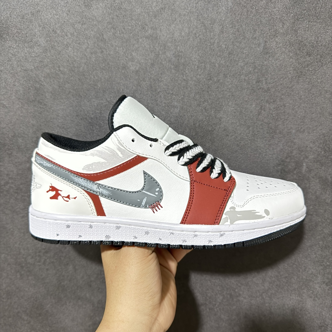 特价【GQ福利】【马年限定 DIY系列7色 】 Air Jordan 1 Low AJ1 乔1马年限定 步步生金 高端定制 低帮复古篮球鞋 #大厂纯原品质出货 超高清洁度 皮料切割干净无任何毛边 细节完美 尺码：36 36.5 37.5 38 38.5 39 40 40.5 41 42 42.5 43 44 44.5 45 货号：553558-132-选品中心