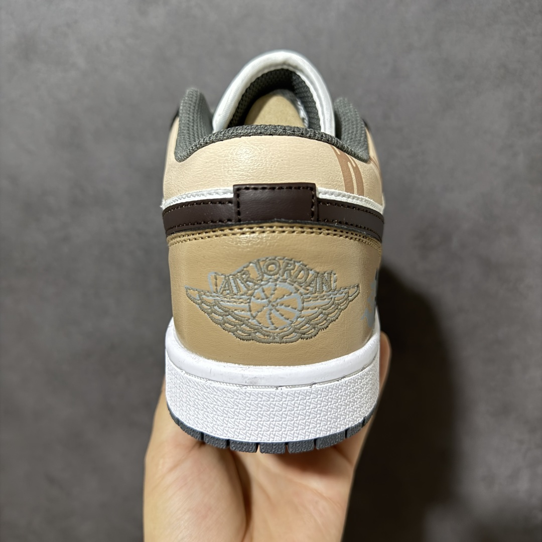 图片[4]-特价【GQ福利】【马年限定 DIY系列7色 】 Air Jordan 1 Low AJ1 乔1马年限定 步步生金 高端定制 低帮复古篮球鞋 #大厂纯原品质出货 超高清洁度 皮料切割干净无任何毛边 细节完美 尺码：36 36.5 37.5 38 38.5 39 40 40.5 41 42 42.5 43 44 44.5 45 货号：553558-152-选品中心