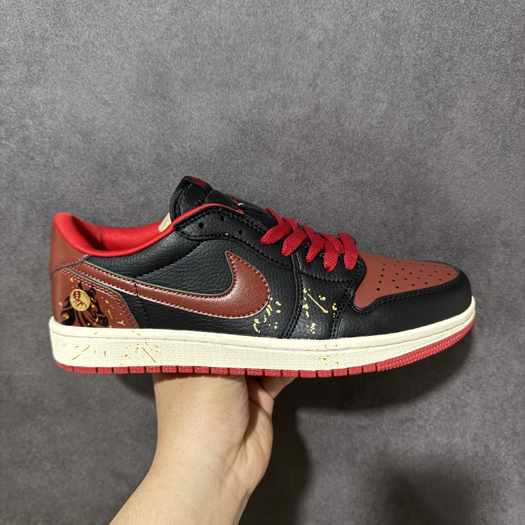 特价【GQ福利】【马年限定 DIY系列7色 】 Air Jordan 1 Low AJ1 乔1马年限定 步步生金 高端定制 低帮复古篮球鞋 #大厂纯原品质出货 超高清洁度 皮料切割干净无任何毛边 细节完美 尺码：36 36.5 37.5 38 38.5 39 40 40.5 41 42 42.5 43 44 44.5 45 货号：CZ0775-036-选品中心