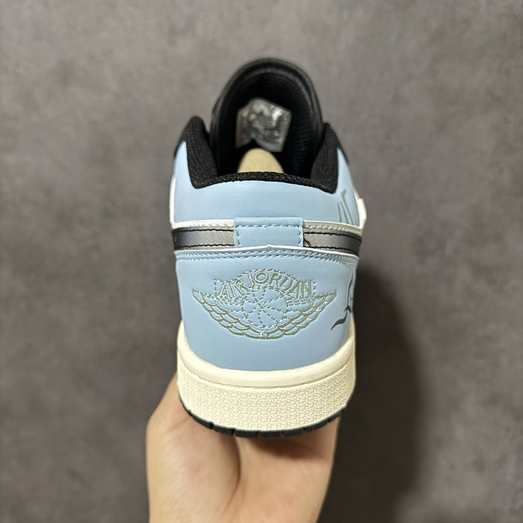 图片[4]-特价【GQ福利】【马年限定 DIY系列7色 】 Air Jordan 1 Low AJ1 乔1马年限定 步步生金 高端定制 低帮复古篮球鞋 #大厂纯原品质出货 超高清洁度 皮料切割干净无任何毛边 细节完美 尺码：36 36.5 37.5 38 38.5 39 40 40.5 41 42 42.5 43 44 44.5 45 货号：553558-081-选品中心