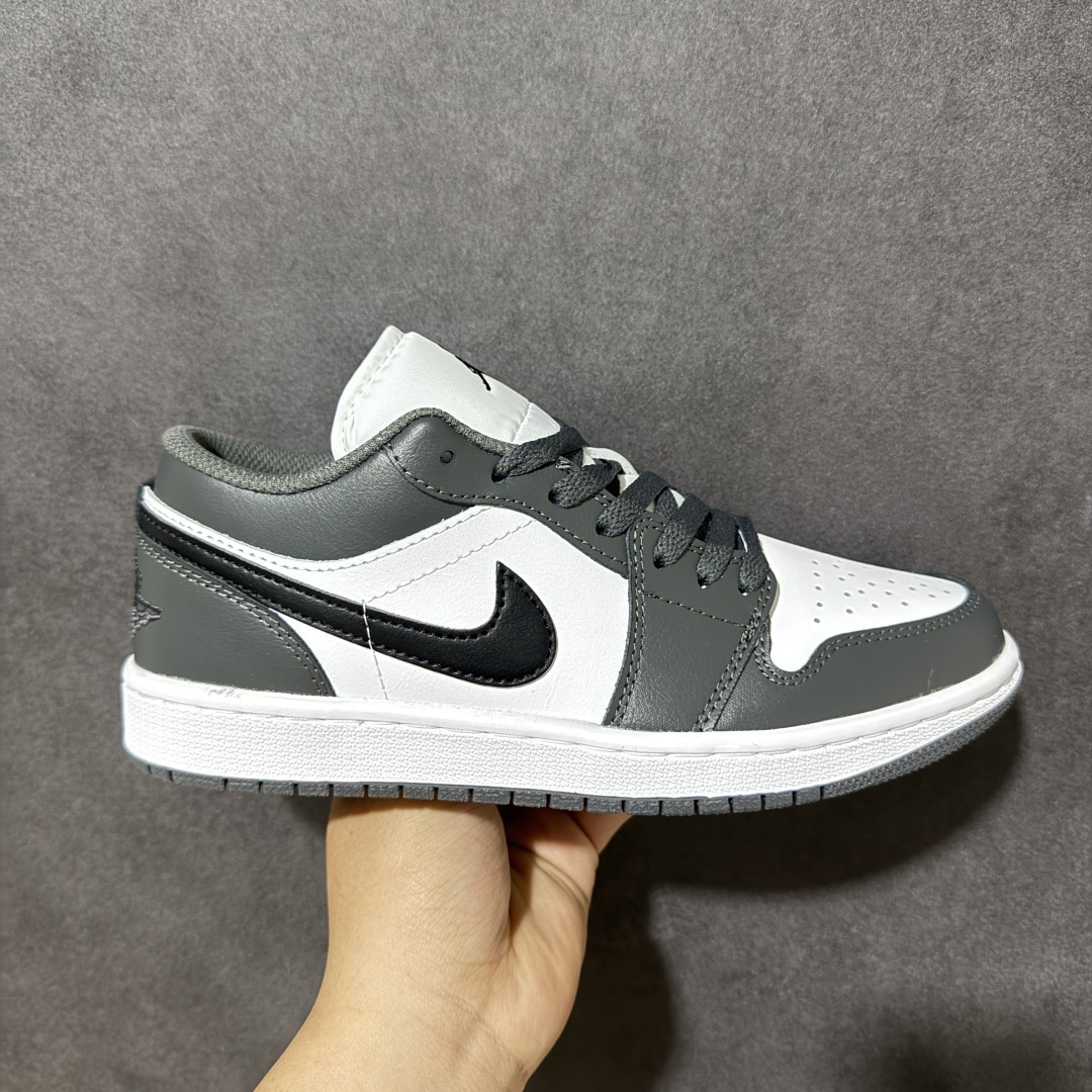 【H11纯原】Nike Air Jordan 1 Low SE AJ1 乔一 舒适贴合 防滑耐磨 低帮 复古篮球鞋 货号：553558-152 尺码：35.5 36 36.5 37.5 38 38.5 39 40 40.5 41 42 42.5 43 44 45 46 47.5 #H11顶级纯原 纯原外贸平台特供订单 #全套原纸板楦头开发 #原厂特供材料配套加持 #确保原汁原味 完美呈现版型 #原档数据独家私模大底 #男女鞋同步官方开发至48.5 #原装进口轻量化鞋垫 #进口港宝加持 后跟自然饱满 还原公司包裹性 #鞋面采用原装数据贴合技术 #全方位贴合包裹脚型 #鞋跟部鞋底牵引设计 #提供强大的抓地性能 #更适应不同实战场地路面-选品中心