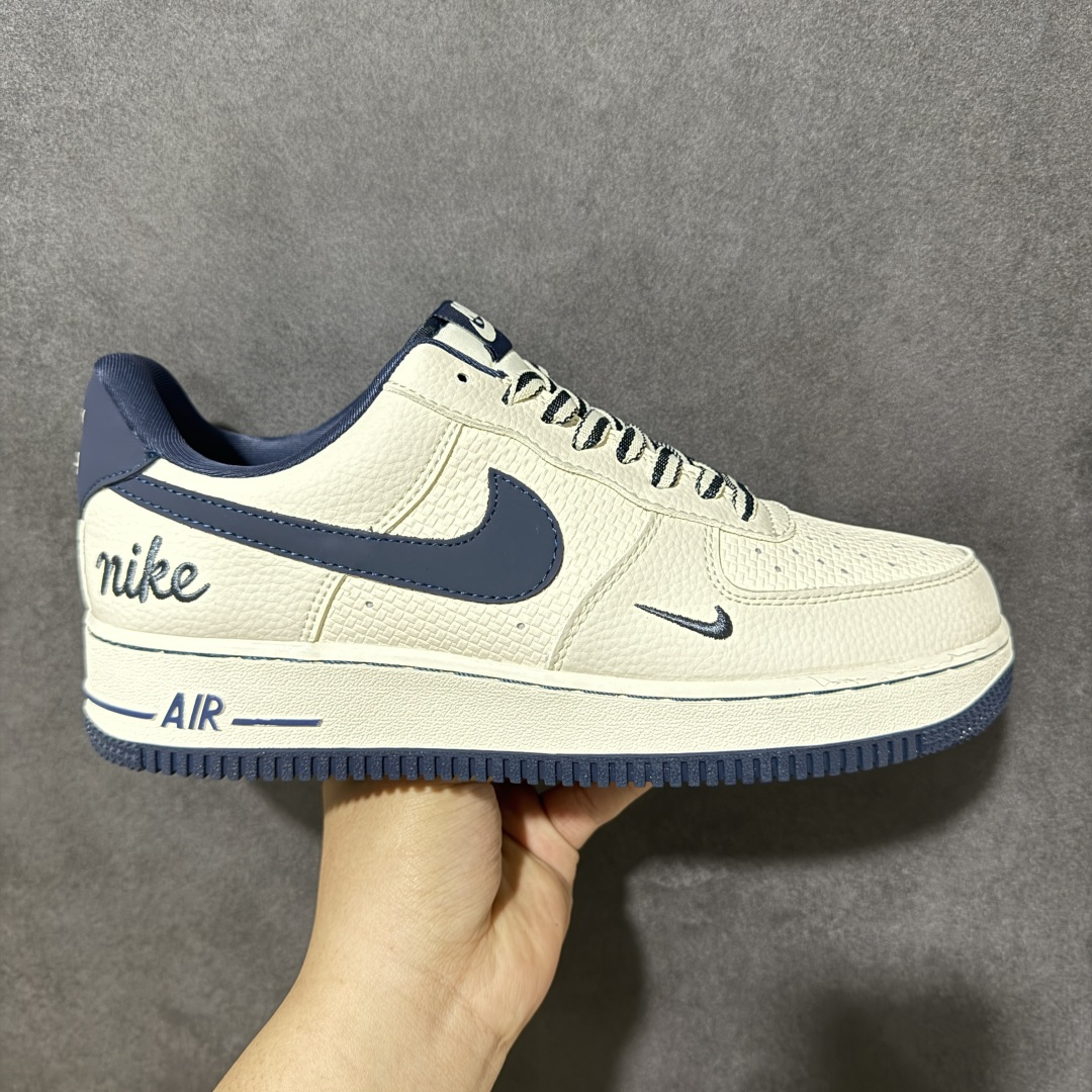 【定制版】Nike Air Force 1\'07 Low 米白藏蓝 空军一号低帮休闲板鞋  #原楦原纸板 纯正空军版型 内置全掌气垫  货号：FV3694-110 尺码：36 36.5 37.5 38 38.5 39 40 40.5 41 42 42.5 43 44 44.5 45-选品中心
