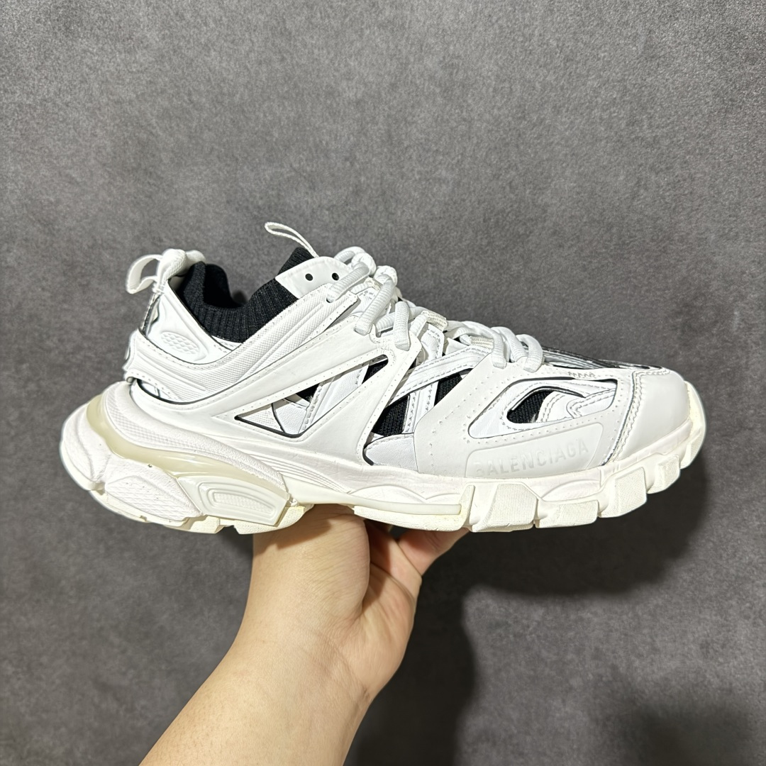 【福利特价】市场知名纯原VG版本！ 巴黎世家三代/七代/十代/凉鞋系列 原市场高价零售7-8xx的顶级尖货 全部原厂原材料制作 版型完美 品质毋庸置疑的顶✊ 售前 售后 三包到底✊✊各位合作商放心推！ 尺码：35-46齐 标准尺码接-选品中心