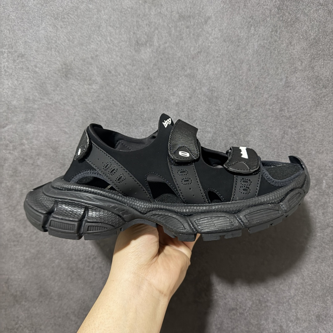 【福利特价】市场知名纯原VG版本！ 巴黎世家三代/七代/十代/凉鞋系列 原市场高价零售7-8xx的顶级尖货 全部原厂原材料制作 版型完美 品质毋庸置疑的顶✊ 售前 售后 三包到底✊✊各位合作商放心推！ 尺码：35-46齐 标准尺码接-选品中心