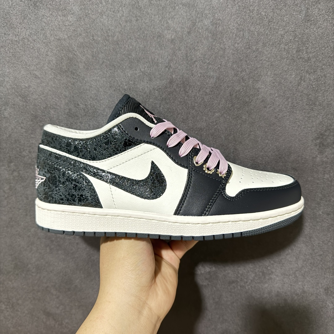 【K版纯原】Air Jordan AJ1 Low 低帮 II0595-001 全新流水线出品 市场第二梯队最强版 全部原鞋开发 原楦原纸板开发 全鞋电脑针车 原厂内置全掌气垫 原盒内在原标 唯一Zp原版鞋带绑法 免检产品 全新2022版型 全头层皮料 完美零毛边处理 原厂配置全掌气垫 价格定位良心 新配色陆续出货 尺码：36-46-选品中心