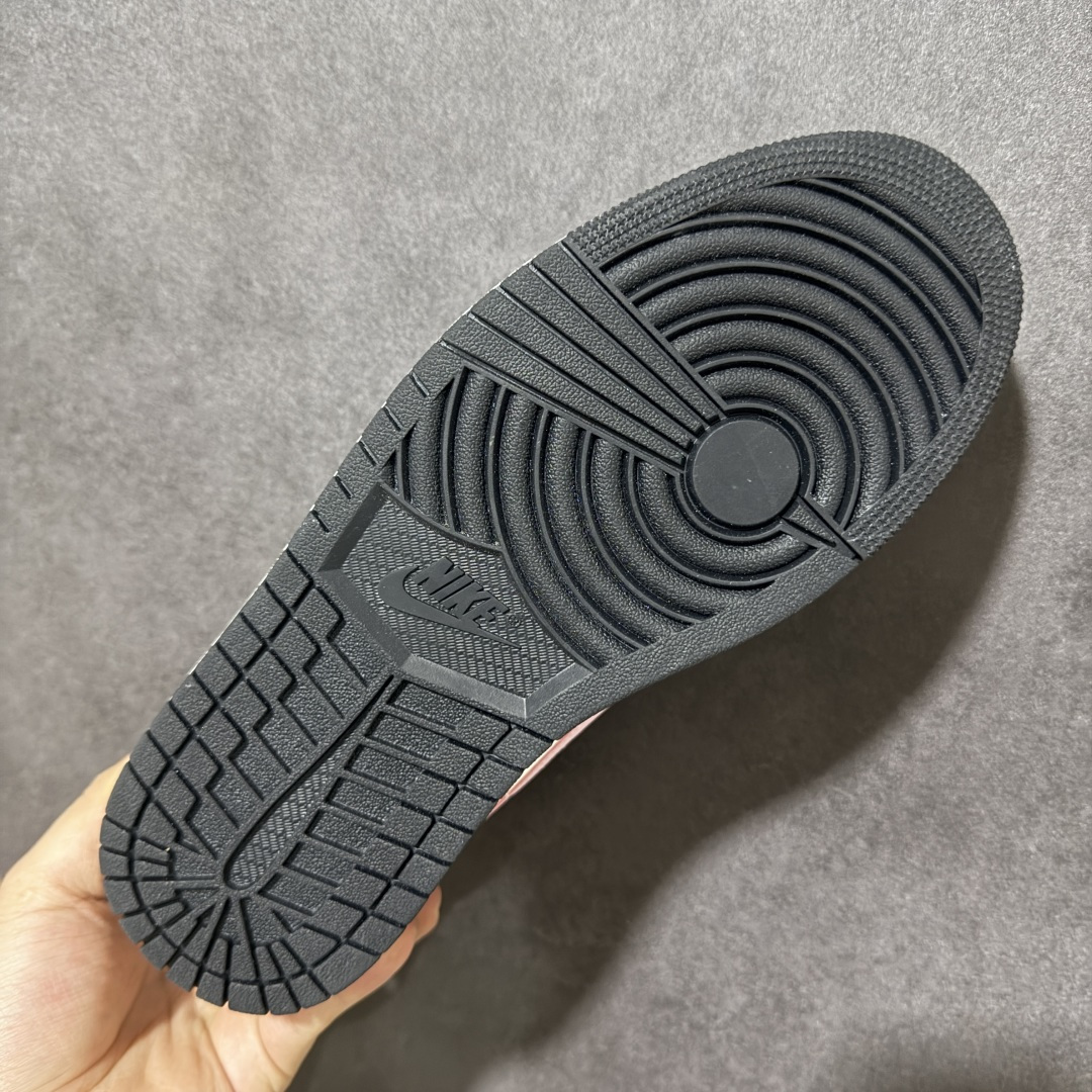 图片[9]-【K版纯原】Air Jordan AJ1 Low 低帮 II3788-003 全新流水线出品 市场第二梯队最强版 全部原鞋开发 原楦原纸板开发 全鞋电脑针车 原厂内置全掌气垫 原盒内在原标 唯一Zp原版鞋带绑法 免检产品 全新2022版型 全头层皮料 完美零毛边处理 原厂配置全掌气垫 价格定位良心 新配色陆续出货 尺码：36-46-选品中心