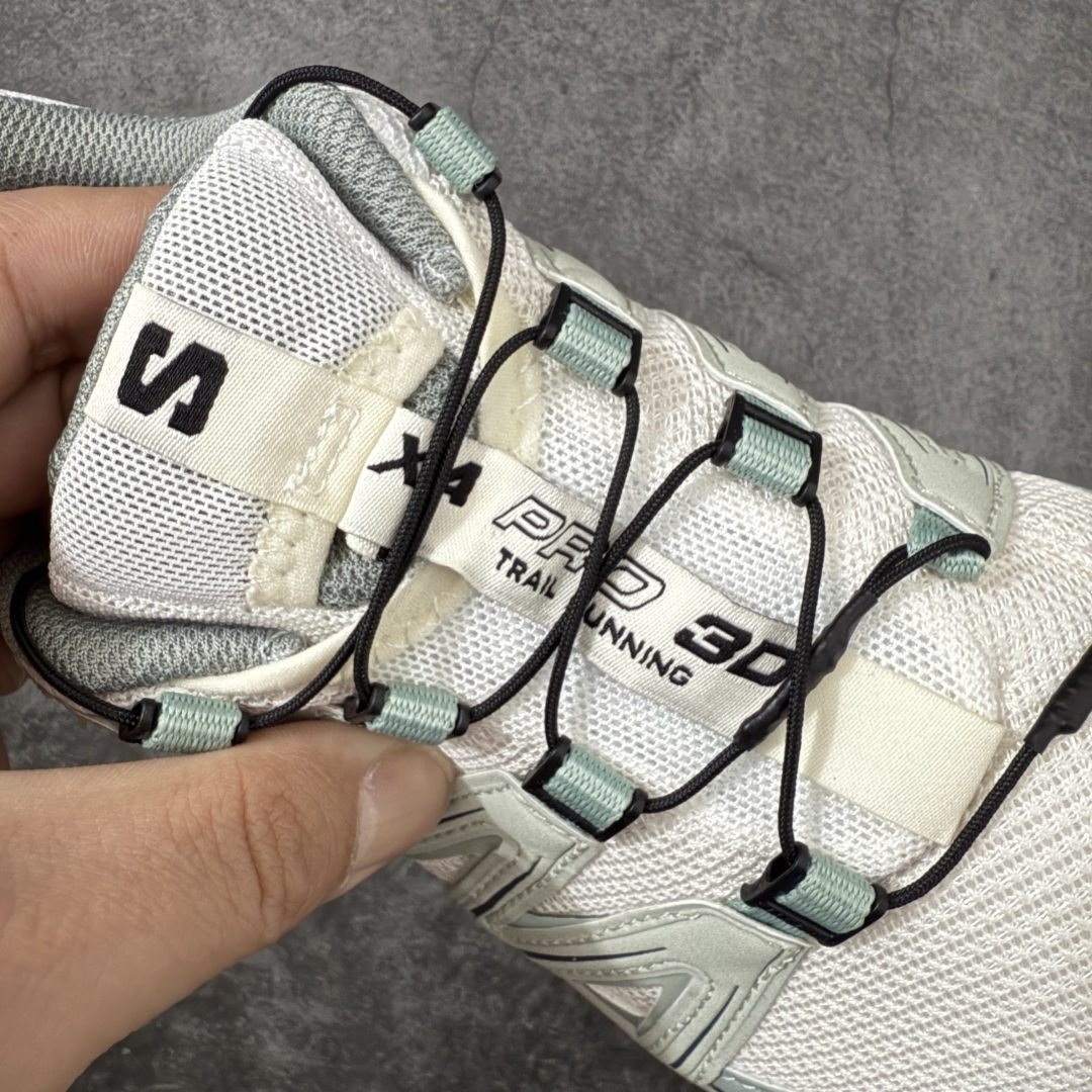 图片[6]-【纯原W1版】SALOMON XA Pro 3D 浅绿红492619 萨洛蒙潮流越野机能户外功能鞋 纯原外贸平台特供订单 耗时半年巨作 全套原纸板楦头开发 原厂特供网布配套加持 确保原汁原味 完美呈现版型 原档数据独家私模五层组合大底 男女鞋同步官方开发 原装Ortholite轻量化鞋垫 中底布带钢印编号 原厂TPU锁扣 进口港宝加持 后跟自然饱满 还原公司包裹性 鞋面采用SENSIFT贴合技术 全方位贴合包裹脚型 鞋跟部鞋底牵引设计 提供强大的抓地性能 更适应野外崎岖不平的道路 其3D ADVANCED CHASSIS底盘 材料轻量大化 钉齿设计更具稳定性 防护性 鞋底易磨损区运用CONTAGRIP高耐磨材料 应对城市硬质路面长距离跑考验 尺码：36 36.5 37.5 38 38.5 39 40 40.5 41 42 42.5 43 44 44.5 45-选品中心