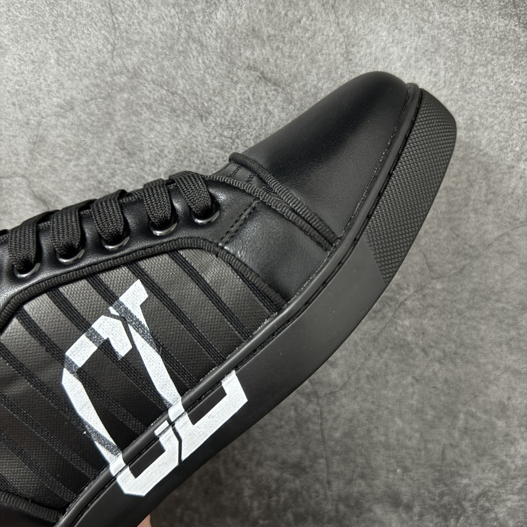 图片[6]-【莞产版本】法国品牌Christian Louboutin CL（路铂廷） 红底鞋 男鞋低帮红底鞋水钻系带运动休闲板鞋 高品质做工 细节完美 面料多材料拼接 镶嵌水钻不易掉钻 水钻装饰点缀 舒适圆头设计不挤脚 手工缝制线牢固不掉底 系带设计 内里二层猪皮 脚感舒适有质感 TPU鞋底 底厚约2.5cm 尺码：40-45-选品中心