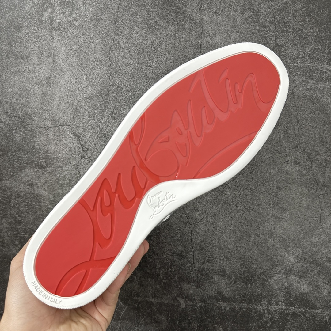 图片[9]-【莞产版本】法国品牌Christian Louboutin CL（路铂廷） 红底鞋 男鞋低帮红底鞋水钻系带运动休闲板鞋 高品质做工 细节完美 面料多材料拼接 镶嵌水钻不易掉钻 水钻装饰点缀 舒适圆头设计不挤脚 手工缝制线牢固不掉底 系带设计 内里二层猪皮 脚感舒适有质感 TPU鞋底 底厚约2.5cm 尺码：40-45-选品中心