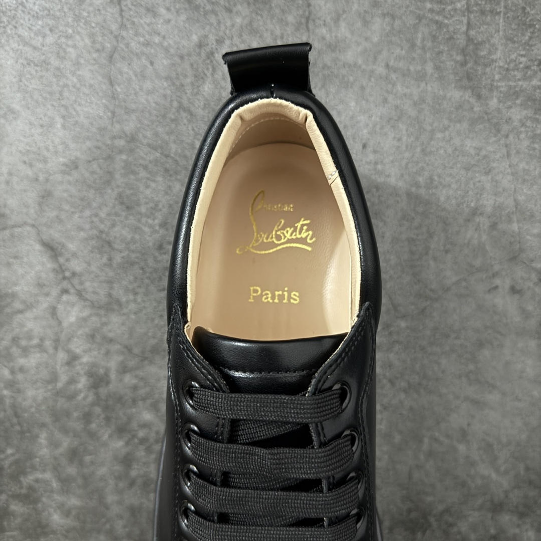 图片[8]-【莞产版本】法国品牌Christian Louboutin CL（路铂廷） 红底鞋 男鞋低帮红底鞋水钻系带运动休闲板鞋 高品质做工 细节完美 面料多材料拼接 镶嵌水钻不易掉钻 水钻装饰点缀 舒适圆头设计不挤脚 手工缝制线牢固不掉底 系带设计 内里二层猪皮 脚感舒适有质感 TPU鞋底 底厚约2.5cm 尺码：40-45-选品中心