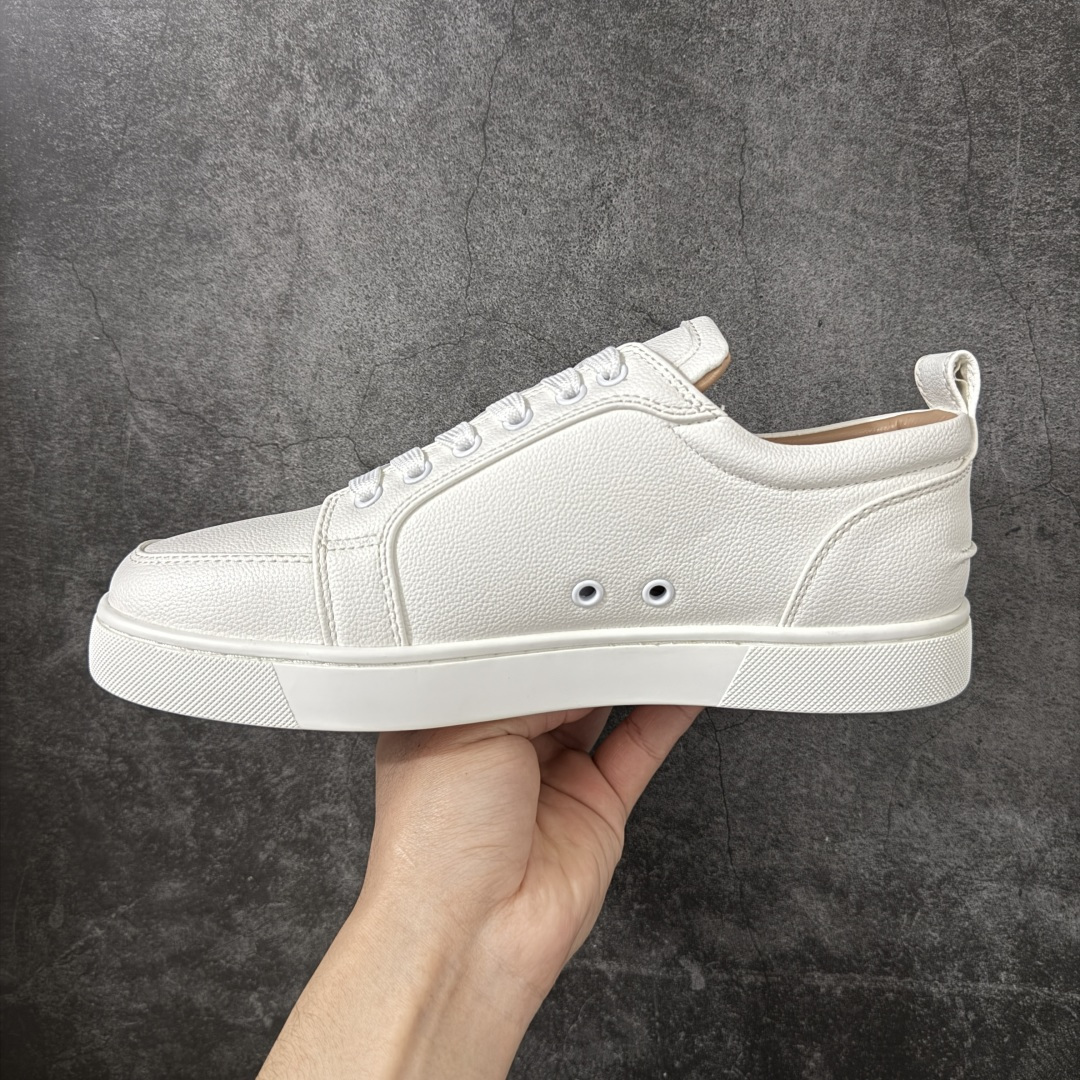 图片[2]-【莞产版本】法国品牌Christian Louboutin CL（路铂廷） 红底鞋 男鞋低帮红底鞋水钻系带运动休闲板鞋 高品质做工 细节完美 面料多材料拼接 镶嵌水钻不易掉钻 水钻装饰点缀 舒适圆头设计不挤脚 手工缝制线牢固不掉底 系带设计 内里二层猪皮 脚感舒适有质感 TPU鞋底 底厚约2.5cm 尺码：40-45-选品中心