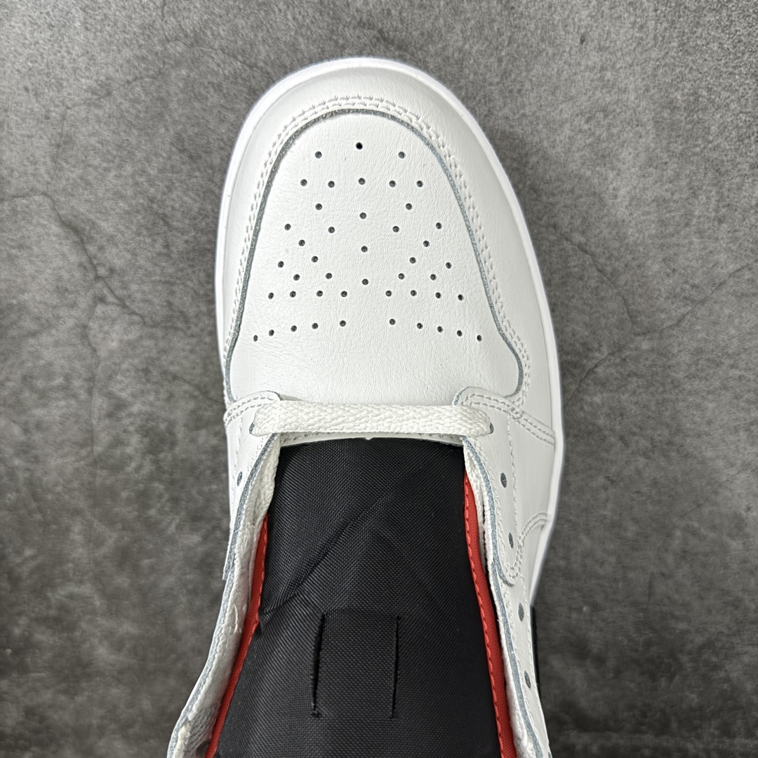 图片[5]-【DT纯原】Air Jordan AJ1 Mid 中帮 白黑DQ8426-109 终端优势供应 市面中低帮最具代表性版本没有之一 口碑大厂出品 品控大底版型不断改良更新 全套原纸板楦头开发 确保原汁原味 完美呈现版型 完美零毛边处理 原厂内置全掌气垫 价格定位良心 平台专用代工流水线出品 一眼公司既视感 拿到手的一瞬间就与众不同 碾压市面所有版本 全部原鞋开发 每一个配色都会采购原鞋确认细节 打破市面看图做货无好货之说 尺码：40-46 含半码-选品中心