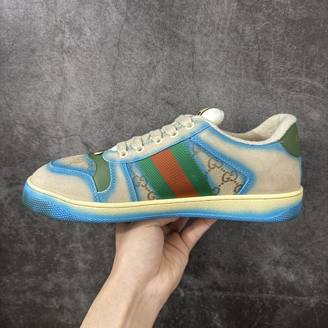 图片[2]-【莞产礼盒版】Gucci 脏脏鞋 小脏鞋 顶级工厂品质，专柜一比一无可挑剔，穿上脚舒适度燃到爆表 复古做旧元素，鞋舌水洗复古标，金属双Glogo相识度99%，满面的Gucci元素；毛巾布内里，牛皮垫脚加3mm的乳胶比真皮的鞋子舒服多了， 环保TPU耐磨大底，柔软有弹性。 鞋舌内侧采用进口松紧带，拉力超级棒又不会勒脚 我是无原版不开发，只有拿到原版做出来的鞋子才能不差毫厘，秒杀市面版本，每一针一线都是非常紧实饱满。调试的过程是最花心思的修修改改不下百遍才调整到完美的状态让各种脚型都穿的舒适 尺码：35 36 37 38 39 40-莆田鞋
