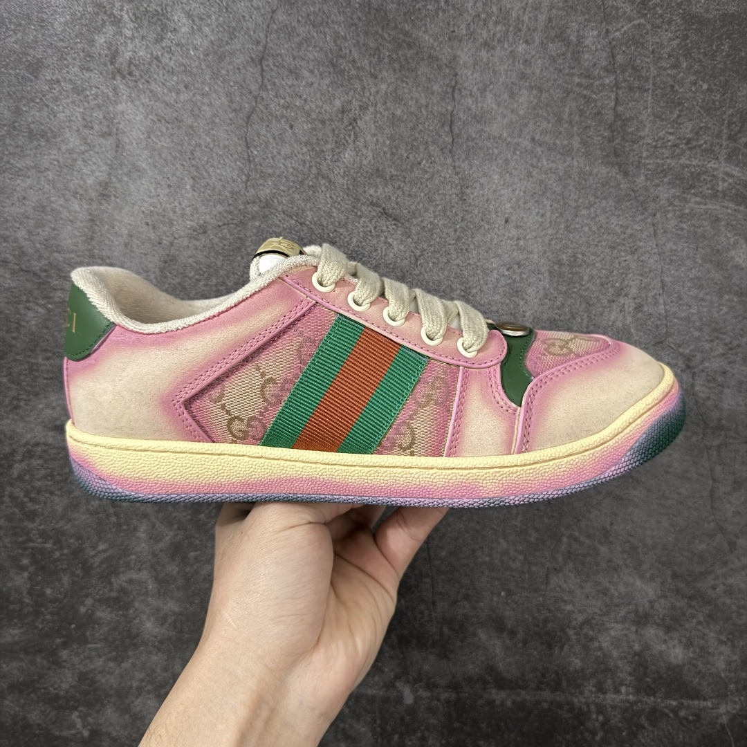【莞产礼盒版】Gucci 脏脏鞋 小脏鞋 顶级工厂品质，专柜一比一无可挑剔，穿上脚舒适度燃到爆表 复古做旧元素，鞋舌水洗复古标，金属双Glogo相识度99%，满面的Gucci元素；毛巾布内里，牛皮垫脚加3mm的乳胶比真皮的鞋子舒服多了， 环保TPU耐磨大底，柔软有弹性。 鞋舌内侧采用进口松紧带，拉力超级棒又不会勒脚 我是无原版不开发，只有拿到原版做出来的鞋子才能不差毫厘，秒杀市面版本，每一针一线都是非常紧实饱满。调试的过程是最花心思的修修改改不下百遍才调整到完美的状态让各种脚型都穿的舒适 尺码：35 36 37 38 39 40-选品中心