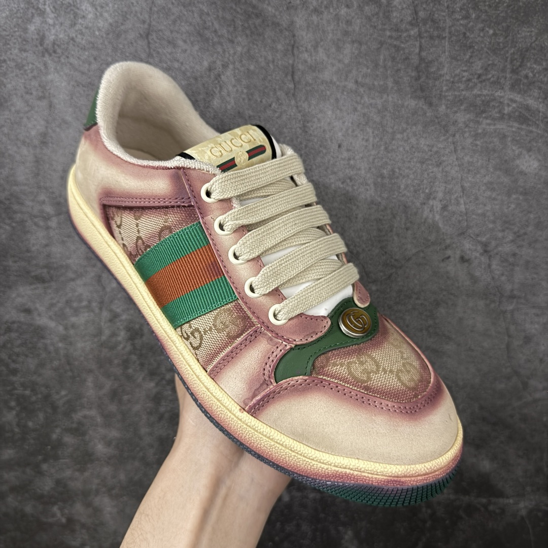 图片[3]-【莞产礼盒版】Gucci 脏脏鞋 小脏鞋 顶级工厂品质，专柜一比一无可挑剔，穿上脚舒适度燃到爆表 复古做旧元素，鞋舌水洗复古标，金属双Glogo相识度99%，满面的Gucci元素；毛巾布内里，牛皮垫脚加3mm的乳胶比真皮的鞋子舒服多了， 环保TPU耐磨大底，柔软有弹性。 鞋舌内侧采用进口松紧带，拉力超级棒又不会勒脚 我是无原版不开发，只有拿到原版做出来的鞋子才能不差毫厘，秒杀市面版本，每一针一线都是非常紧实饱满。调试的过程是最花心思的修修改改不下百遍才调整到完美的状态让各种脚型都穿的舒适 尺码：35 36 37 38 39 40-莆田鞋