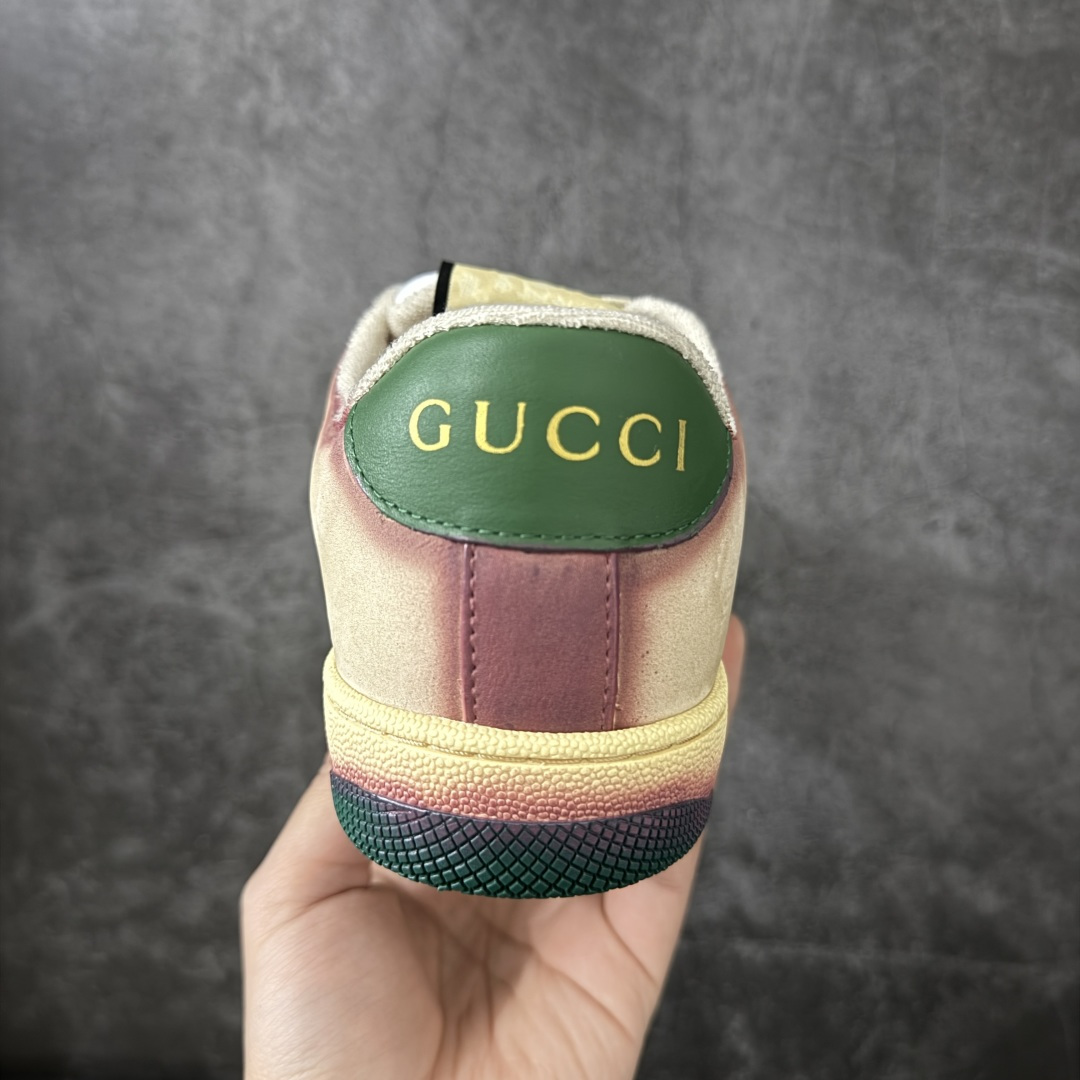图片[4]-【莞产礼盒版】Gucci 脏脏鞋 小脏鞋 顶级工厂品质，专柜一比一无可挑剔，穿上脚舒适度燃到爆表 复古做旧元素，鞋舌水洗复古标，金属双Glogo相识度99%，满面的Gucci元素；毛巾布内里，牛皮垫脚加3mm的乳胶比真皮的鞋子舒服多了， 环保TPU耐磨大底，柔软有弹性。 鞋舌内侧采用进口松紧带，拉力超级棒又不会勒脚 我是无原版不开发，只有拿到原版做出来的鞋子才能不差毫厘，秒杀市面版本，每一针一线都是非常紧实饱满。调试的过程是最花心思的修修改改不下百遍才调整到完美的状态让各种脚型都穿的舒适 尺码：35 36 37 38 39 40-莆田鞋