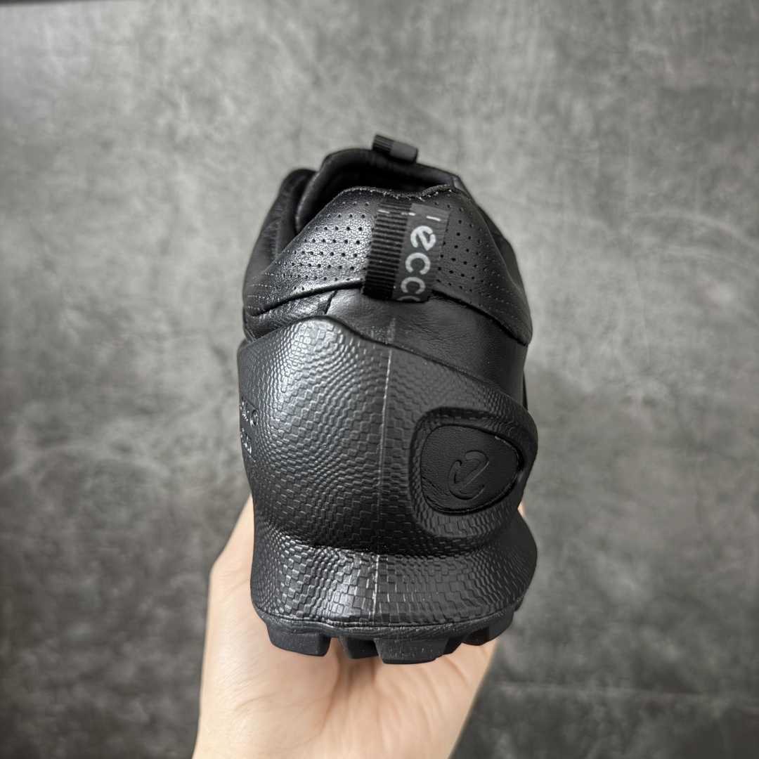 ECCO Biom 爱步跑步鞋百搭舒适 新款厚底休闲运动鞋男鞋 灵动系列 黄景瑜同款 品质牛皮鞋面，轻盈
