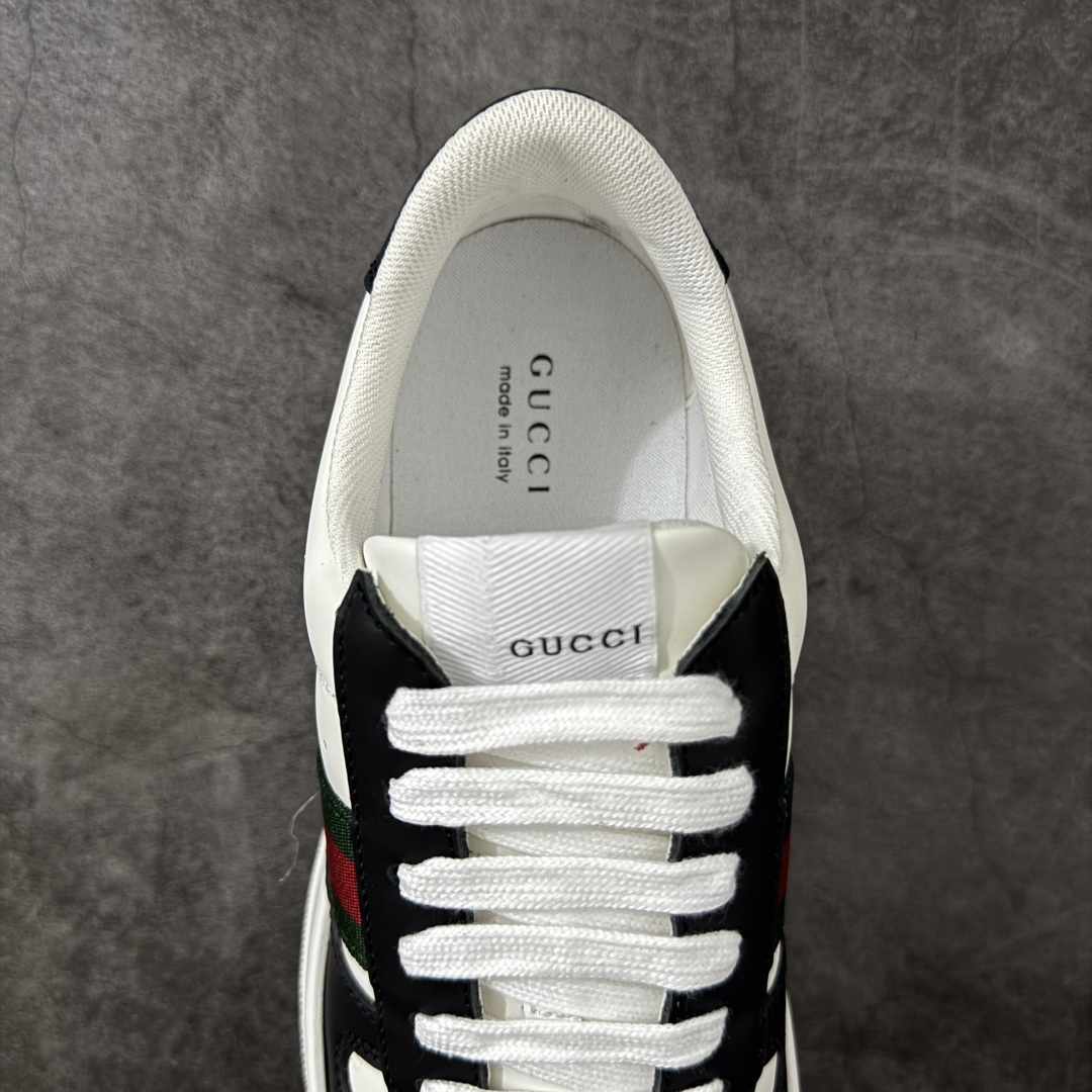 图片[8]-【莞产礼盒】Gucci Chunky 厚底休闲鞋 饼干鞋 型格与奢华的碰撞 当经典红绿织带邂逅质感皮革，每一双都演绎出别样风格。黑白撞色的酷飒、纯白款的简约、金白的吸睛、银白的摩登，还有全黑的低调奢华，厚底设计更添潮流感，无论是日常出街还是精致穿搭，都能让你在时尚圈轻松站稳C位，尽显Gucci式的优雅与个性。 面料：原板牛皮 垫脚：原板双G垫 大底：IP发泡 鞋舌尺码：空压原码 包装：精品全套礼盒包装 备注：所有细节均有原板对比 配码： 35-45-选品中心