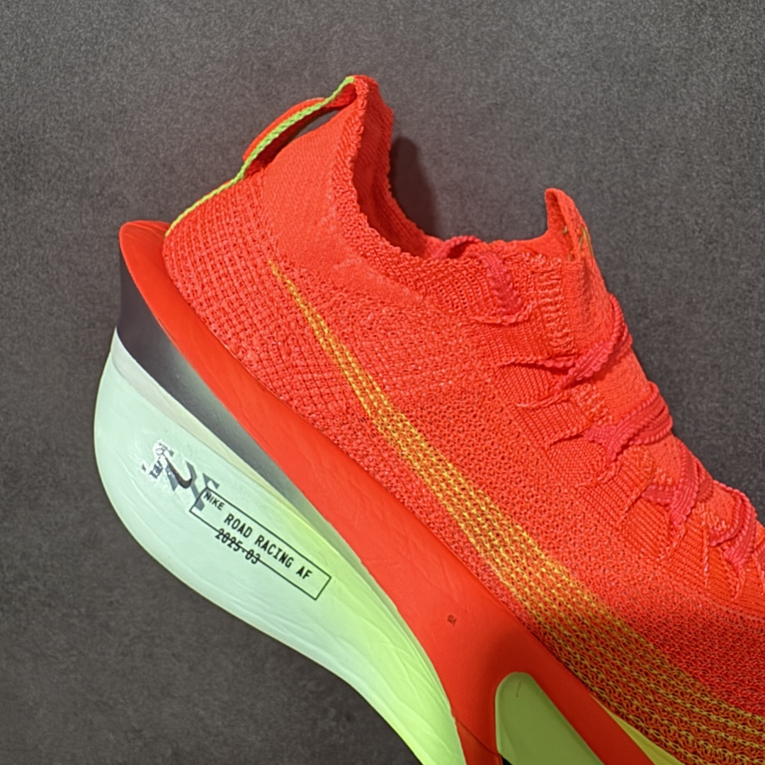 图片[7]-特价【GQ福利】GT版 # Nike ZoomX Vaporfly Next% 3 真碳 原价3xx 现一万双套现 顶级版本 鞋面是nike的飞织技术 全掌的碳纤维板加上ZoomX 中底 货号：FD8311-600 尺码：36-46-选品中心