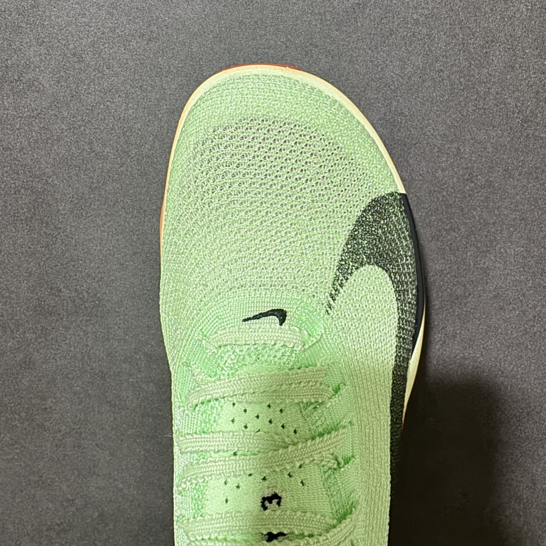 图片[5]-特价【GQ福利】GT版 # Nike ZoomX Vaporfly Next% 3 真碳 原价3xx 现一万双套现 顶级版本 鞋面是nike的飞织技术 全掌的碳纤维板加上ZoomX 中底 货号：HJ7041-300 尺码：36-46-选品中心