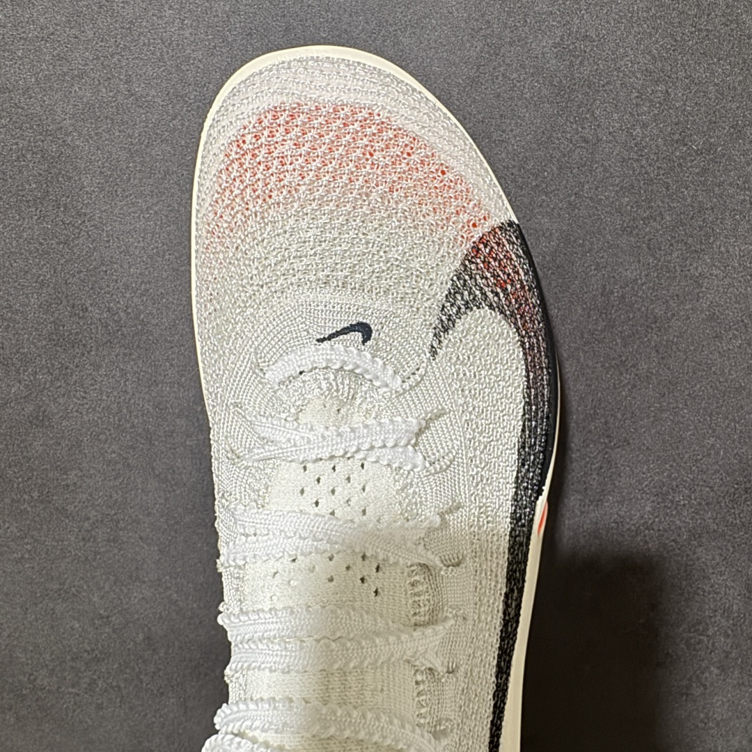图片[5]-特价【GQ福利】GT版 # Nike ZoomX Vaporfly Next% 3 真碳 原价3xx 现一万双套现 顶级版本 鞋面是nike的飞织技术 全掌的碳纤维板加上ZoomX 中底 货号：FD8356-100 尺码：36-46-选品中心