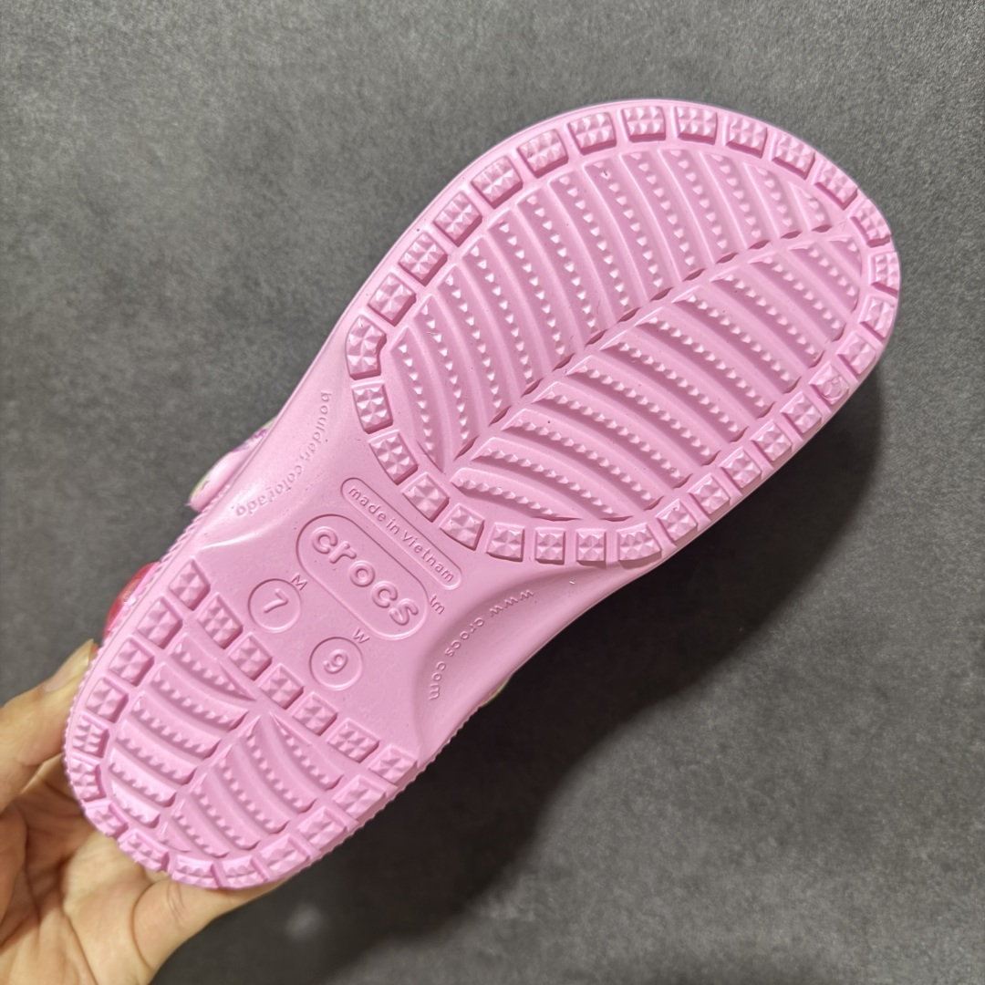 【韩国订单】Crocs 卡骆驰 Clog 明星印花款 两用沙滩洞洞鞋 凉鞋拖鞋 全新莞产高端品质鞋底可增