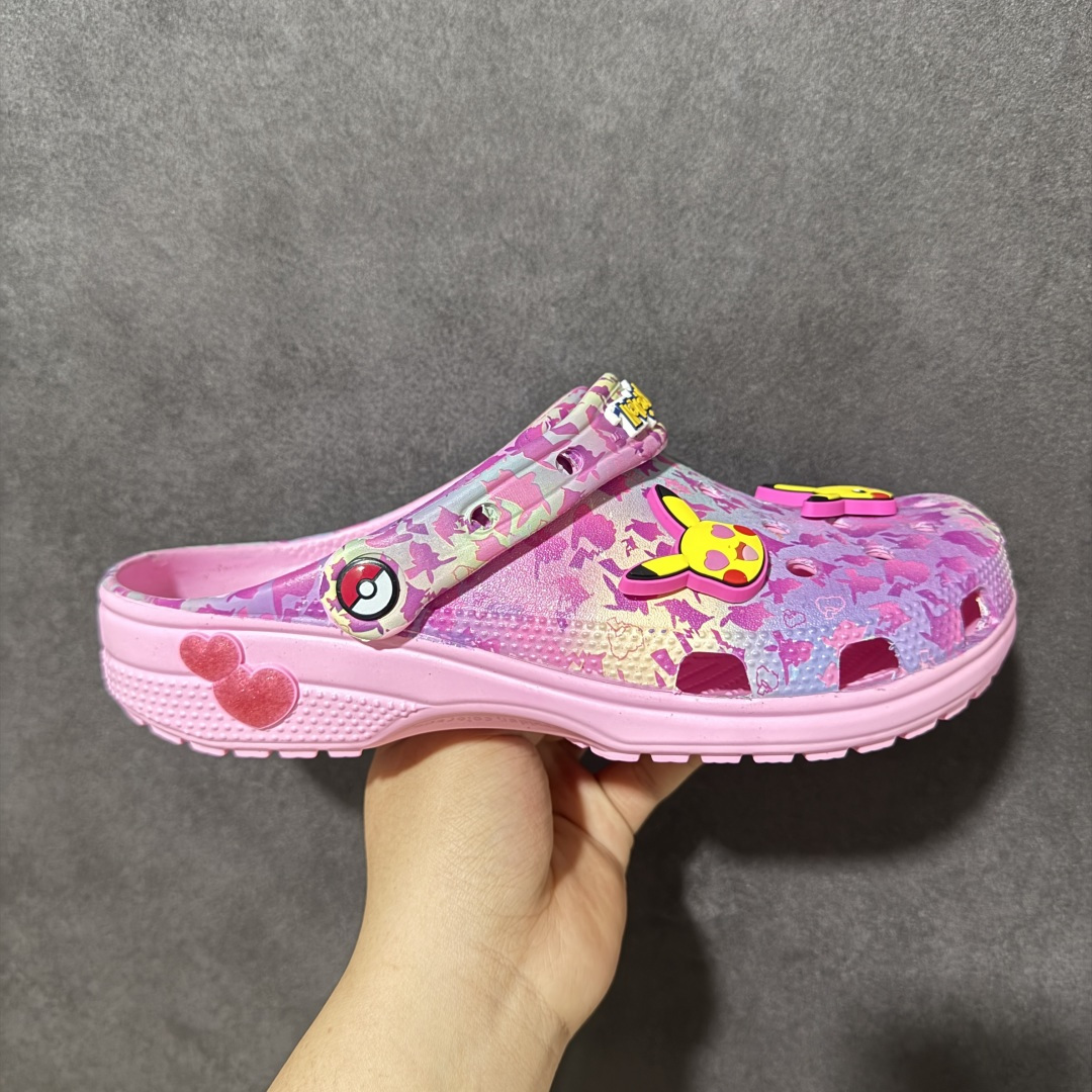 【韩国订单】Crocs 卡骆驰 Clog 明星印花款 两用沙滩洞洞鞋 凉鞋拖鞋 全新莞产高端品质鞋底可增