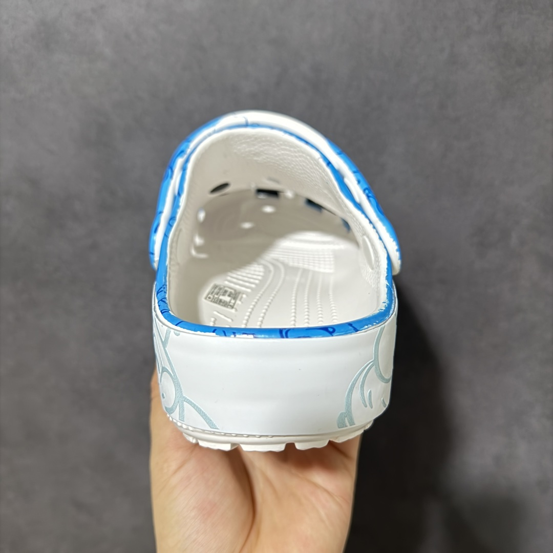 【韩国订单】Crocs 卡骆驰 Clog 明星印花款 两用沙滩洞洞鞋 凉鞋拖鞋 全新莞产高端品质鞋底可增