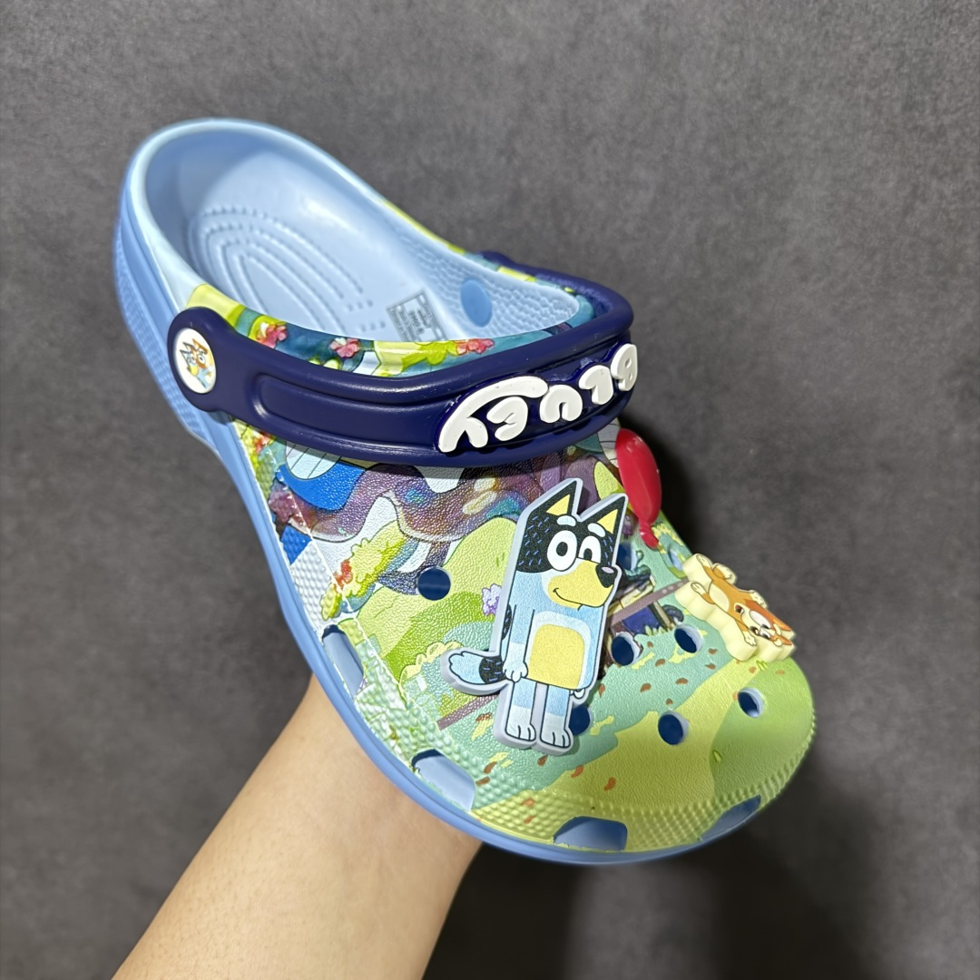 【韩国订单】Crocs 卡骆驰 Clog 明星印花款 两用沙滩洞洞鞋 凉鞋拖鞋 全新莞产高端品质鞋底可增