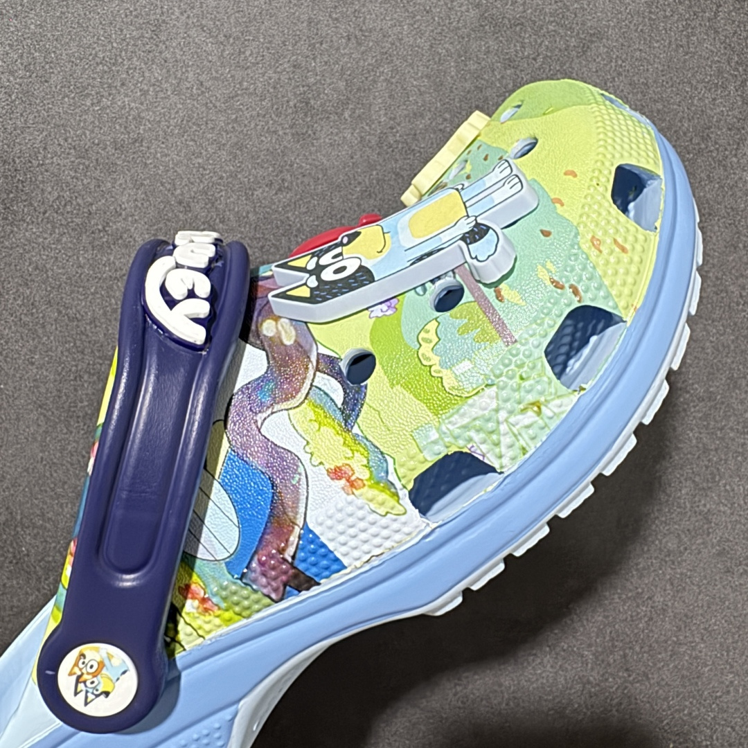 【韩国订单】Crocs 卡骆驰 Clog 明星印花款 两用沙滩洞洞鞋 凉鞋拖鞋 全新莞产高端品质鞋底可增