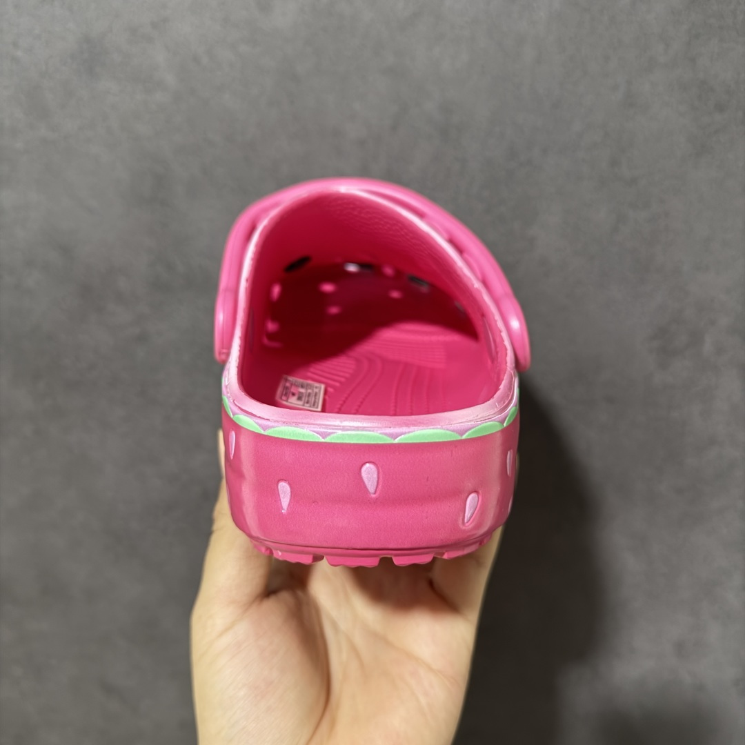 【韩国订单】Crocs 卡骆驰 Clog 明星印花款 两用沙滩洞洞鞋 凉鞋拖鞋 全新莞产高端品质鞋底可增