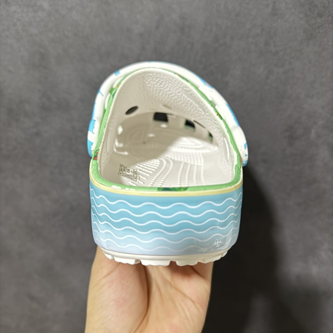 【韩国订单】Crocs 卡骆驰 Clog 明星印花款 两用沙滩洞洞鞋 凉鞋拖鞋 全新莞产高端品质鞋底可增