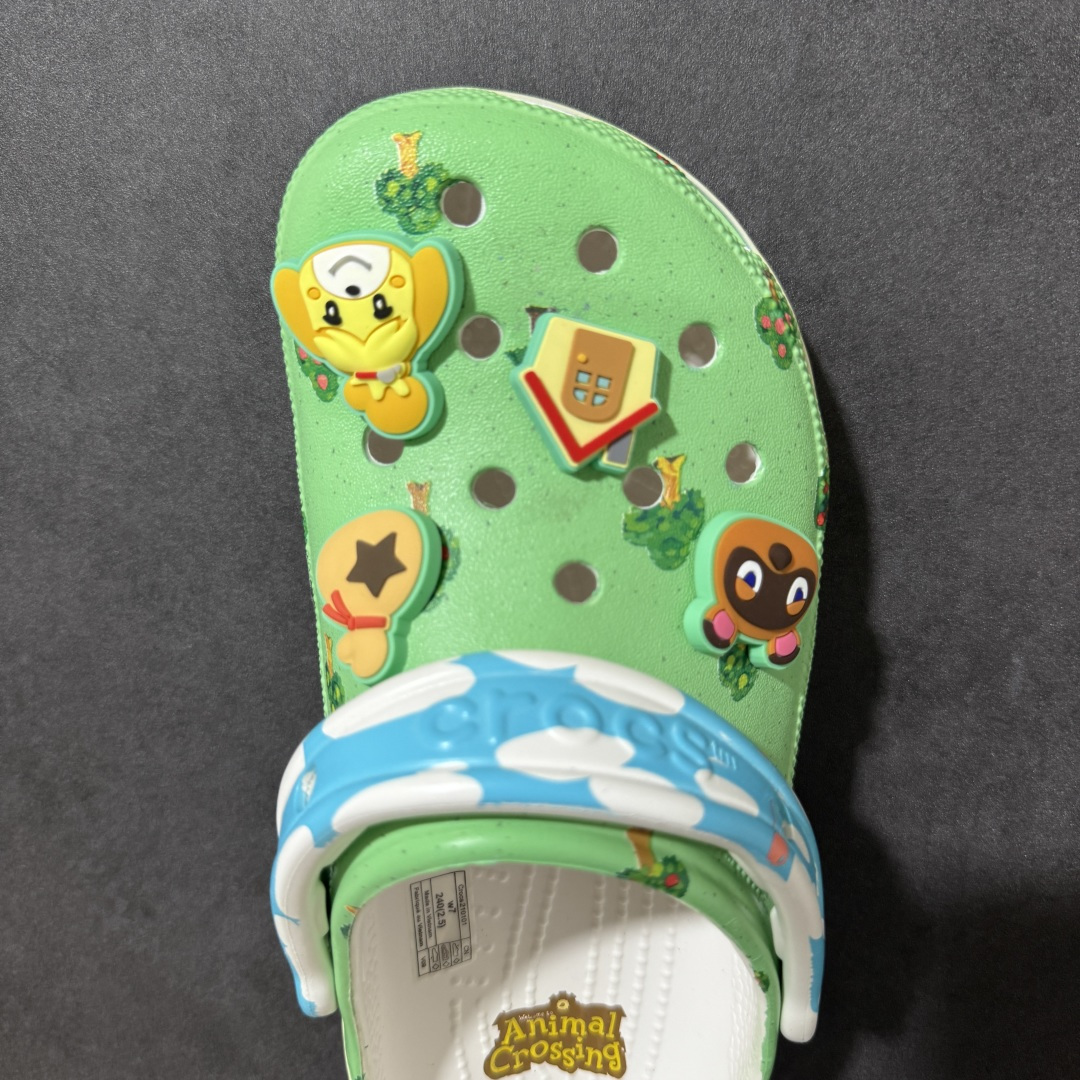 【韩国订单】Crocs 卡骆驰 Clog 明星印花款 两用沙滩洞洞鞋 凉鞋拖鞋 全新莞产高端品质鞋底可增