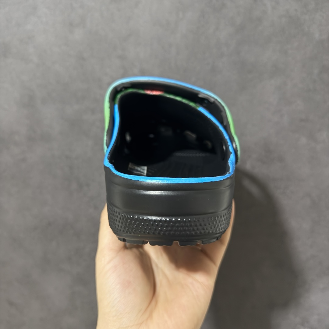 【韩国订单】Crocs 卡骆驰 Clog 明星印花款 两用沙滩洞洞鞋 凉鞋拖鞋 全新莞产高端品质鞋底可增