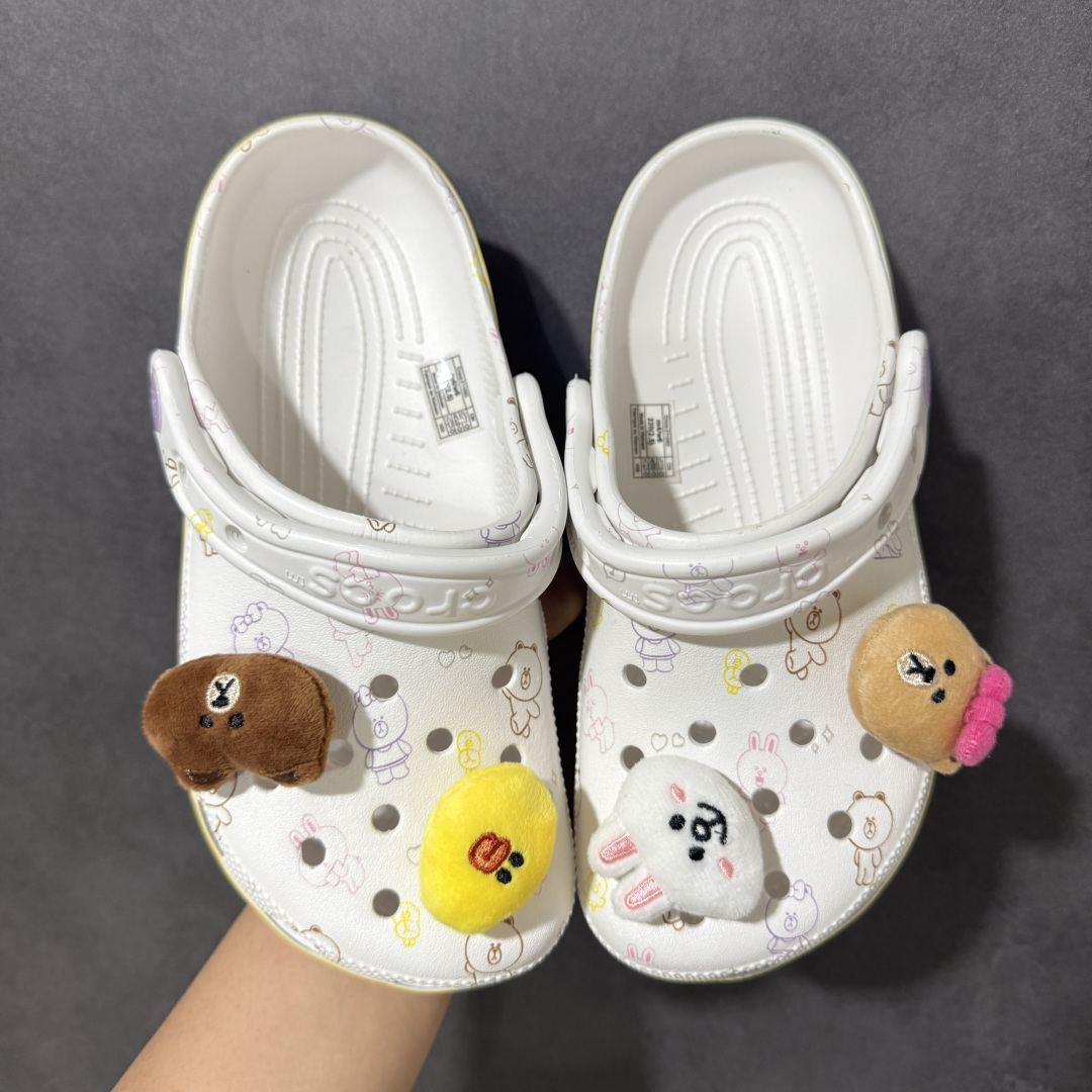 【韩国订单】Crocs 卡骆驰 Clog 明星印花款 两用沙滩洞洞鞋 凉鞋拖鞋 全新莞产高端品质鞋底可增