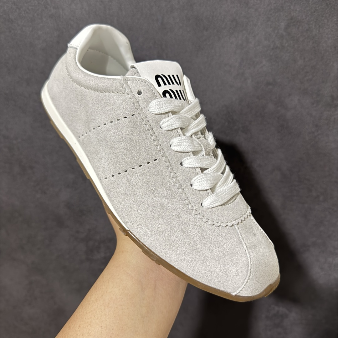 MiuMiu Plume 缪缪平底系带薄底低帮生活休闲德训鞋货号：5E165E尺码：36 36.5 37