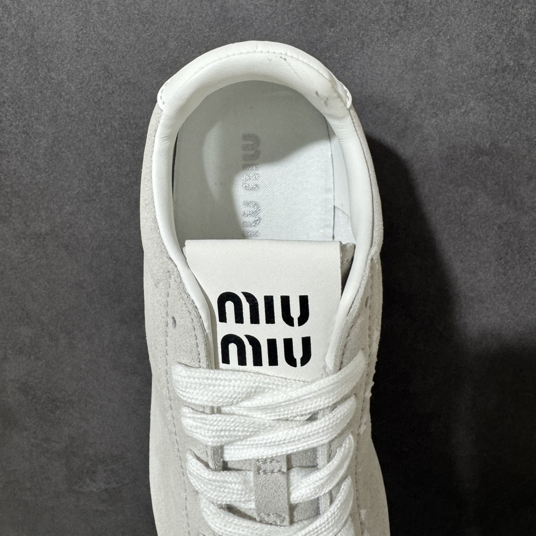 MiuMiu Plume 缪缪平底系带薄底低帮生活休闲德训鞋货号：5E165E尺码：36 36.5 37