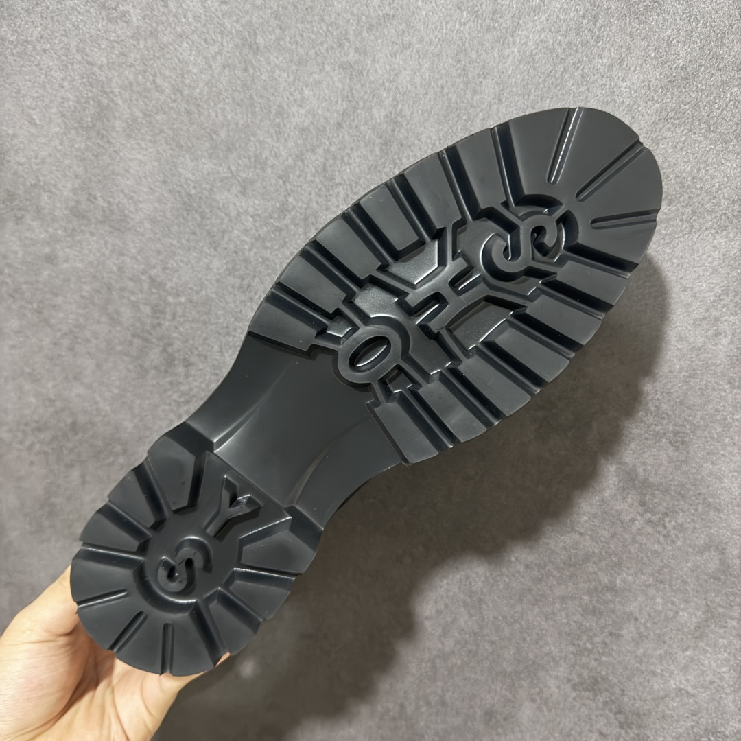 ECCO爱步圆头雕花皮鞋 真皮布洛克皮鞋商务鞋男款 德比鞋 都市伦敦系列 甄选优质皮革搭配柔软的纺织衬里