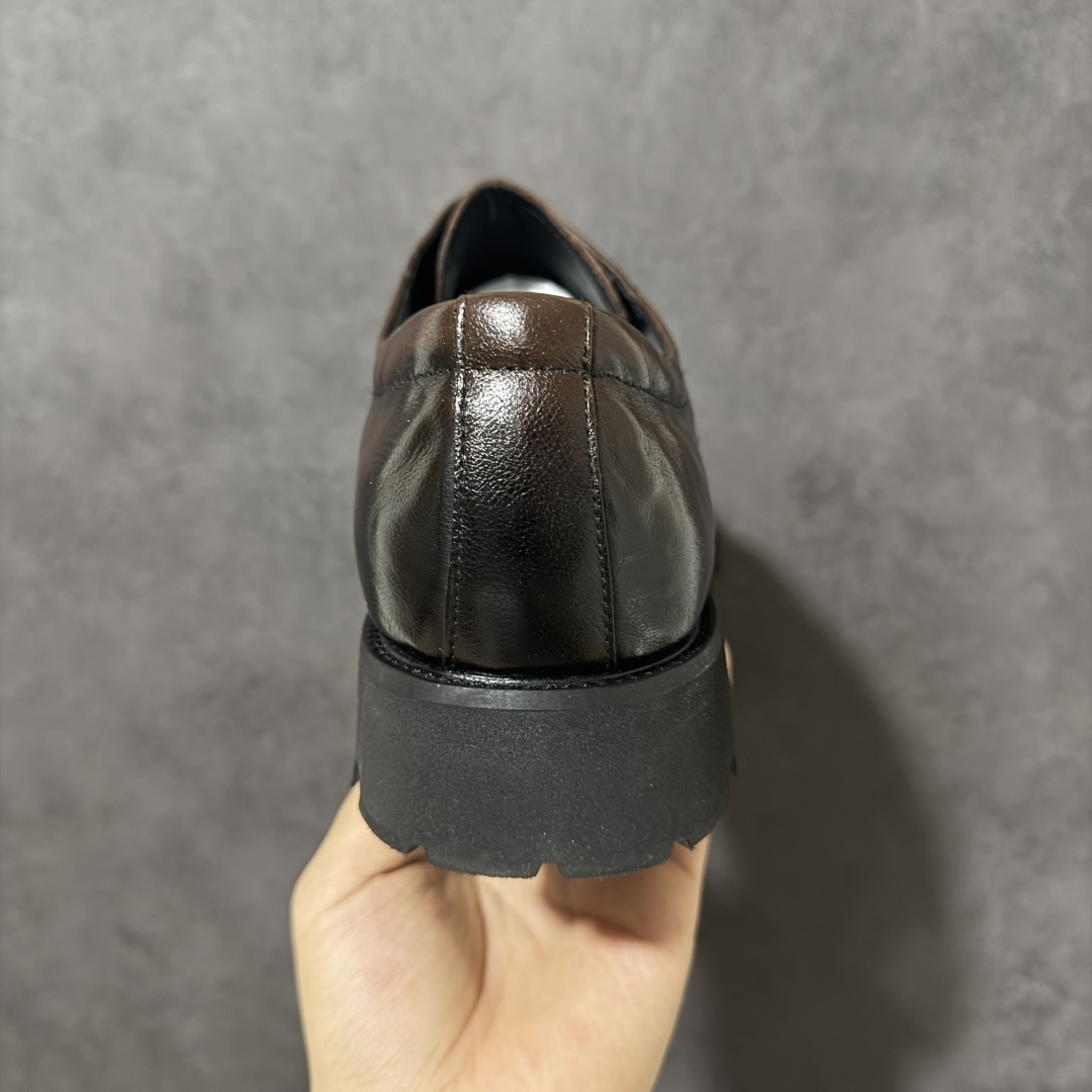 ECCO爱步圆头雕花皮鞋 真皮布洛克皮鞋商务鞋男款 德比鞋 都市伦敦系列 甄选优质皮革搭配柔软的纺织衬里